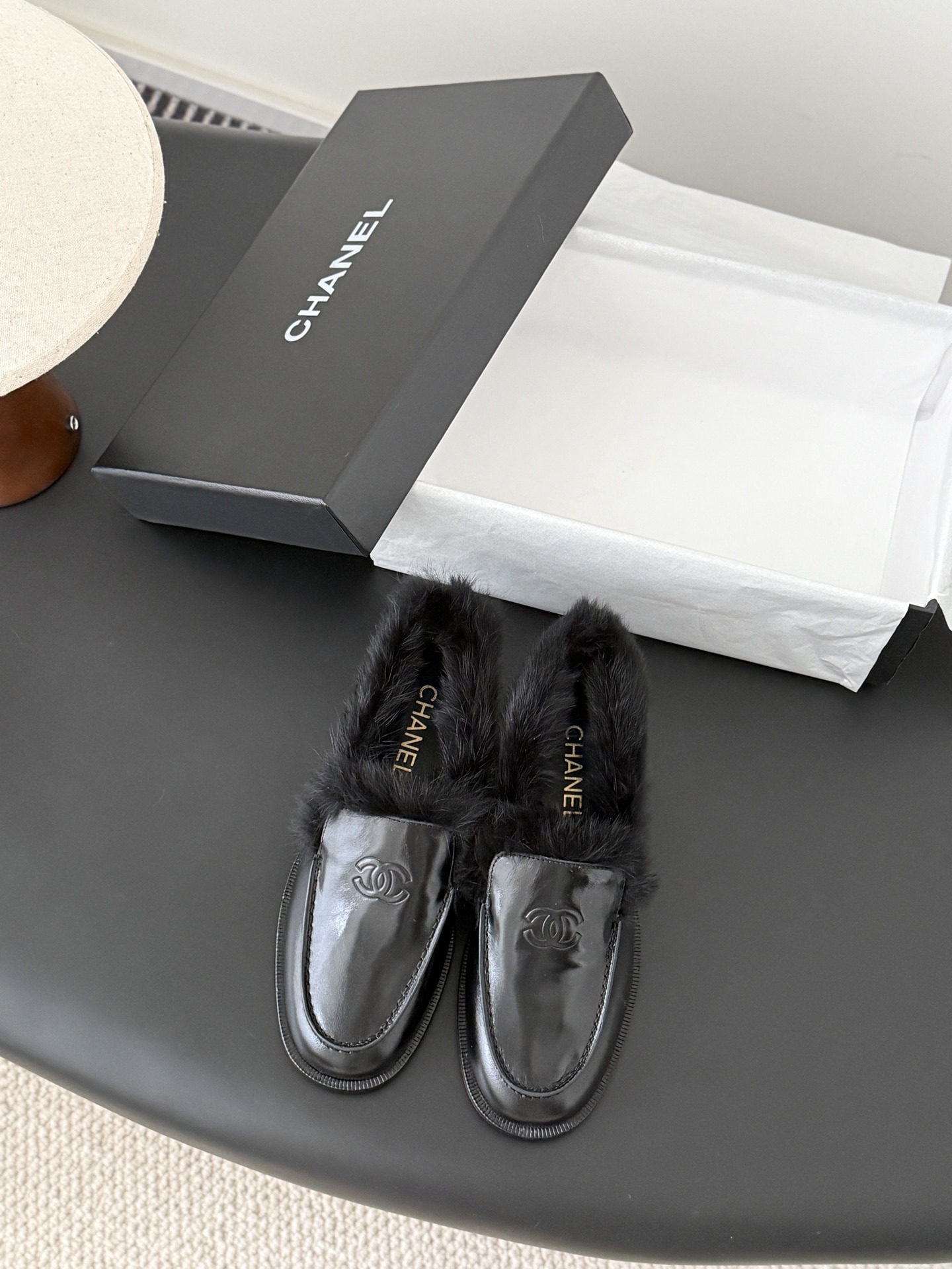 샤* 25 신상 코코네이즈 퍼 로퍼