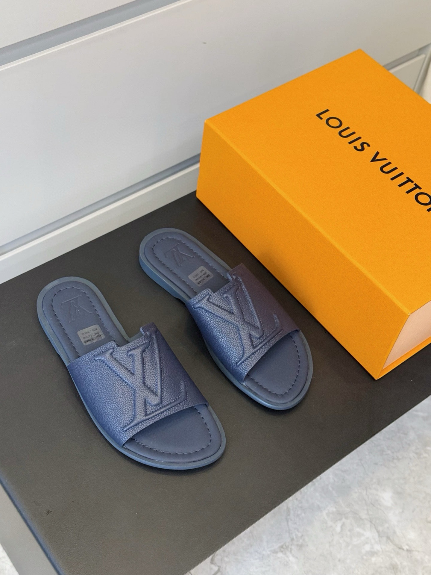 루*비통 워터프론트 슬리퍼