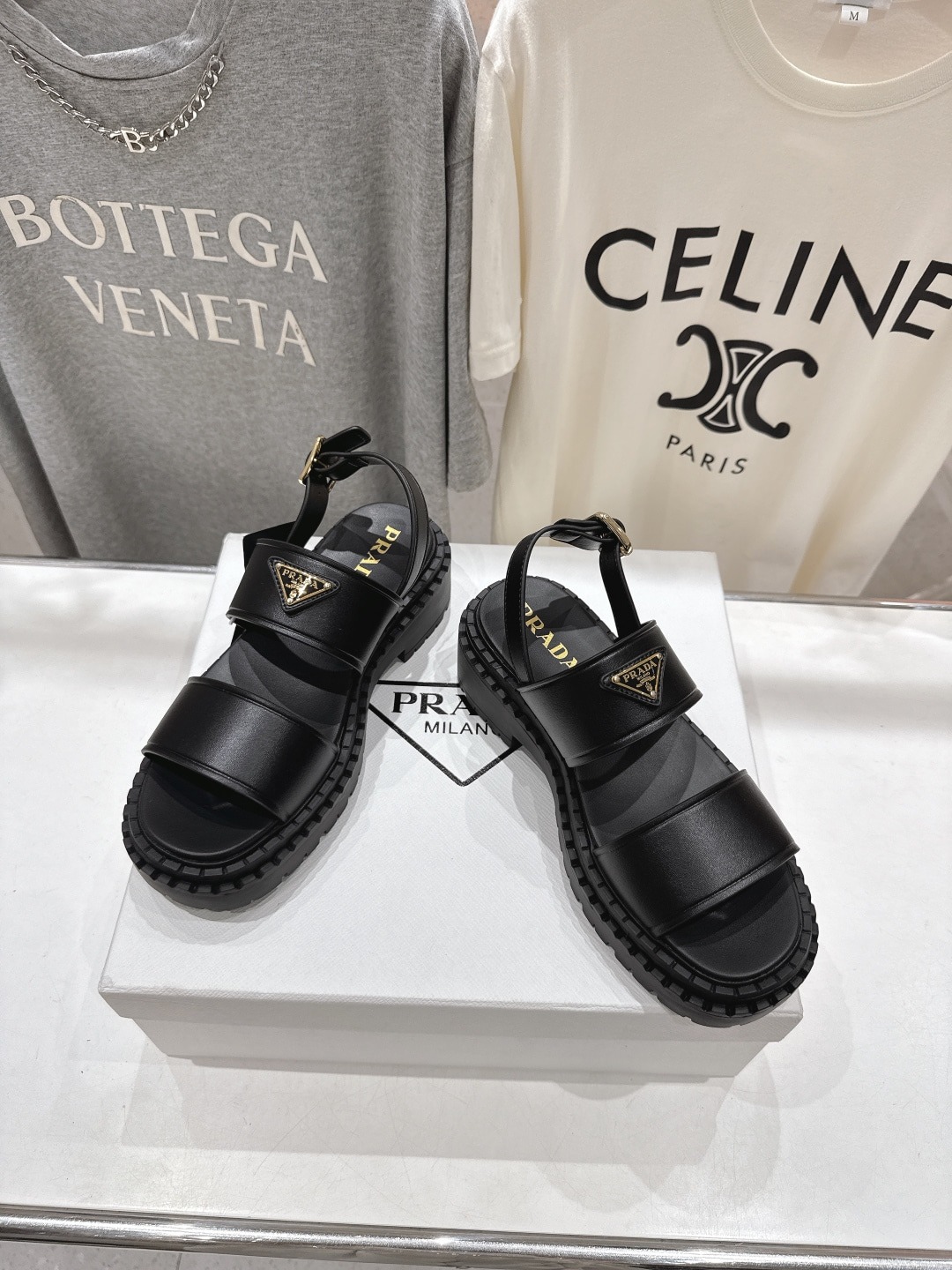 프*다 2025ss 여름 신상 빈티지 비치 통굽 샌들