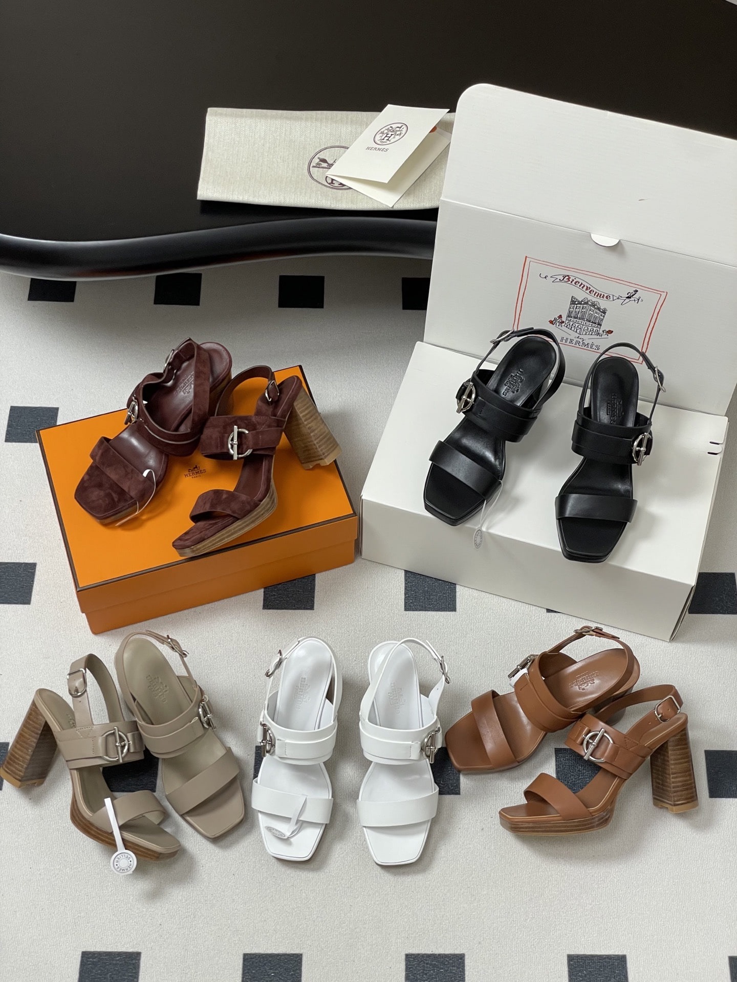 에*메스 메탈 버클 소가죽 가보시 힐