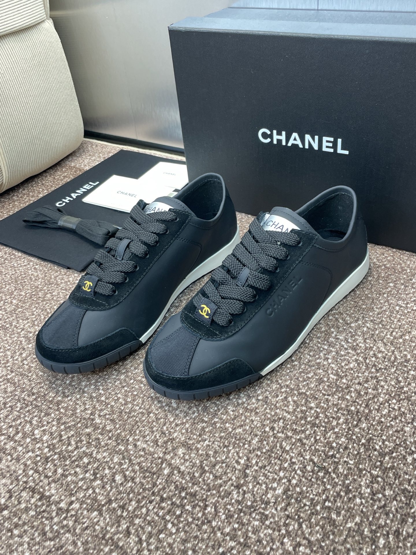 샤* 신상 클래식 스트랩 여성화