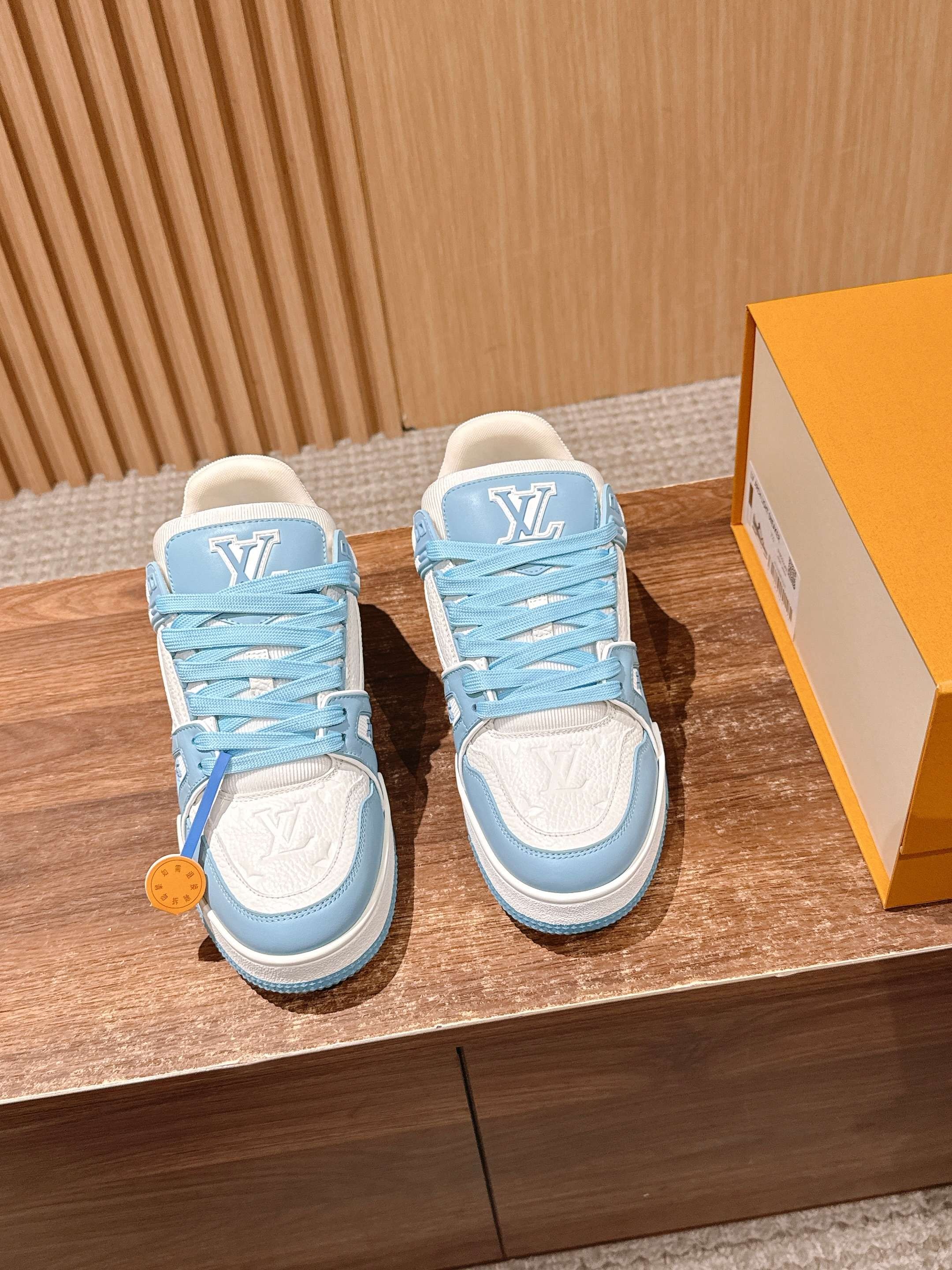 루*비통 스니커즈