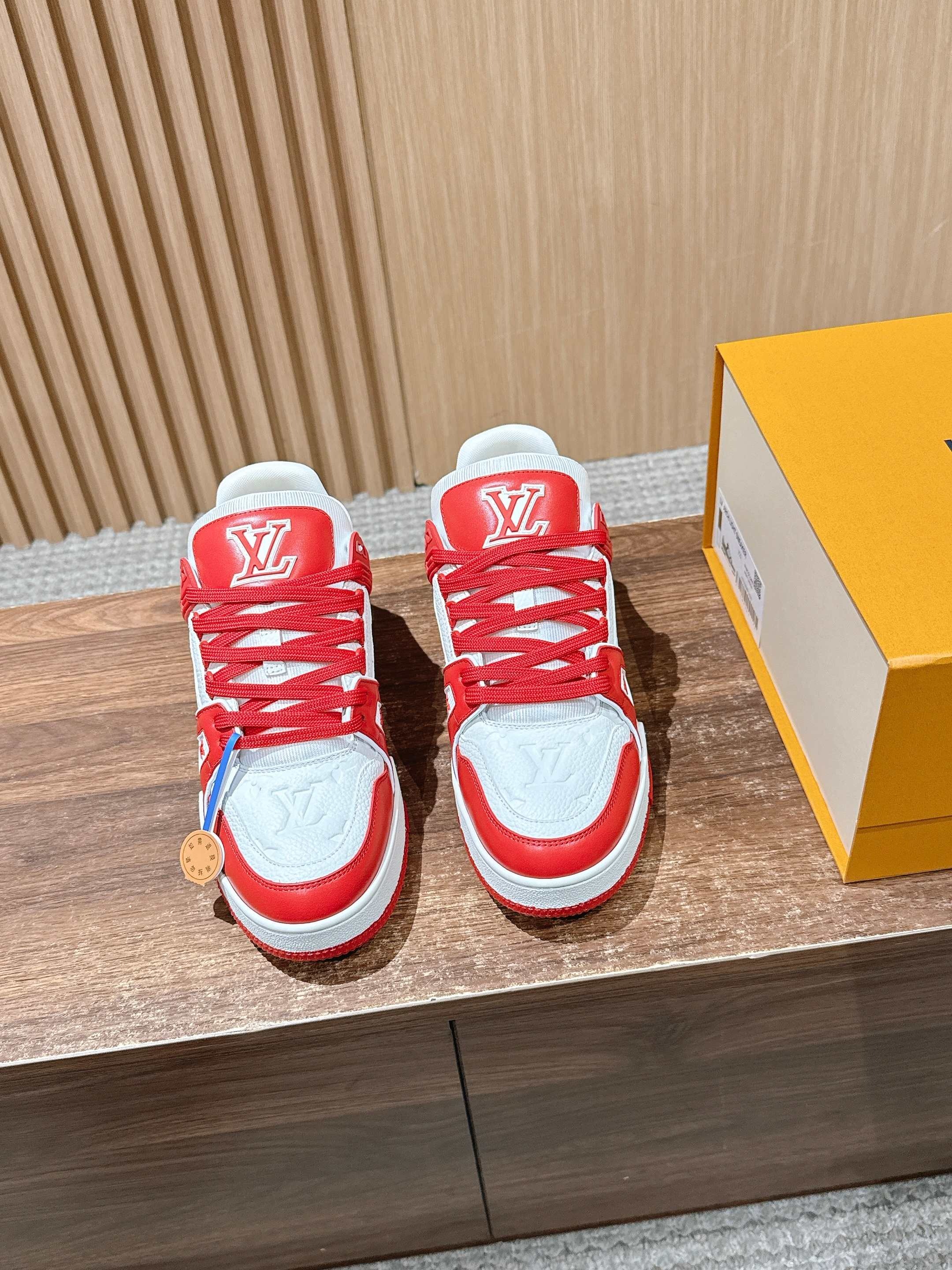 루*비통 스니커즈