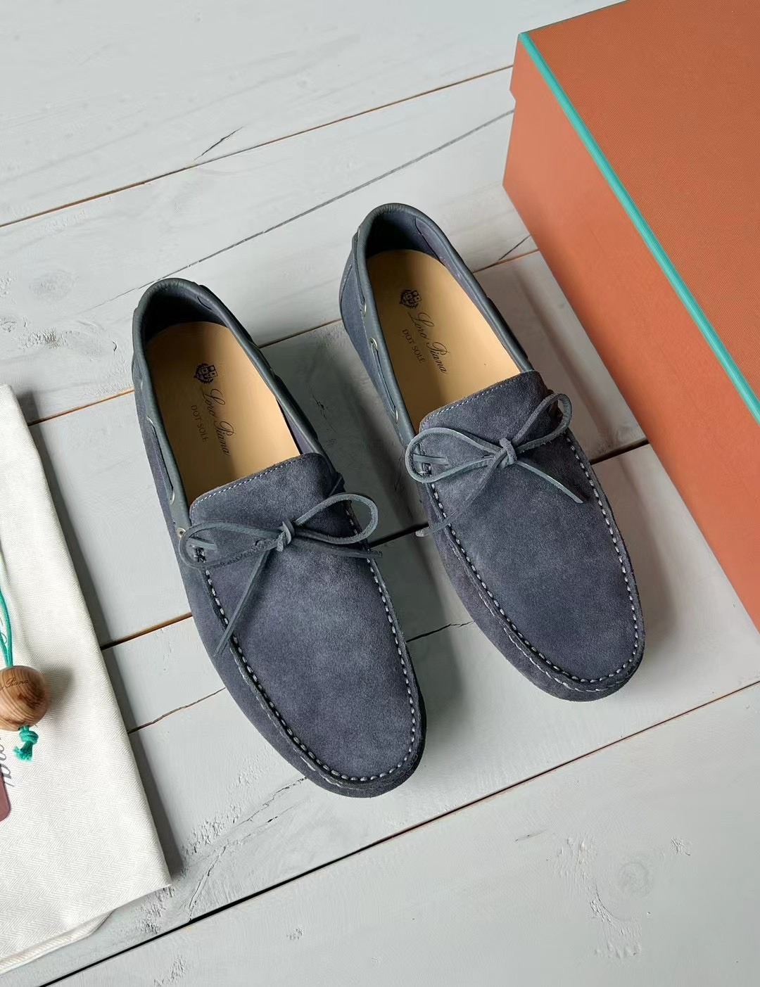 로*피아나 도트 솔 워크 남성 모카신