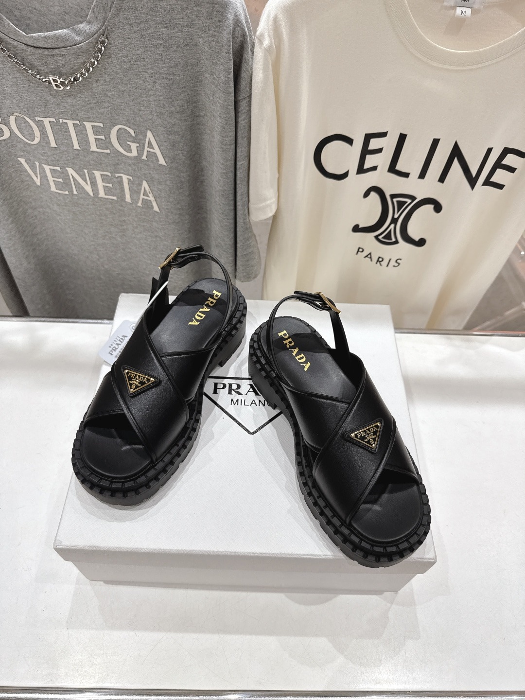 프*다 2025ss 여름 신상 빈티지 비치 통굽 샌들