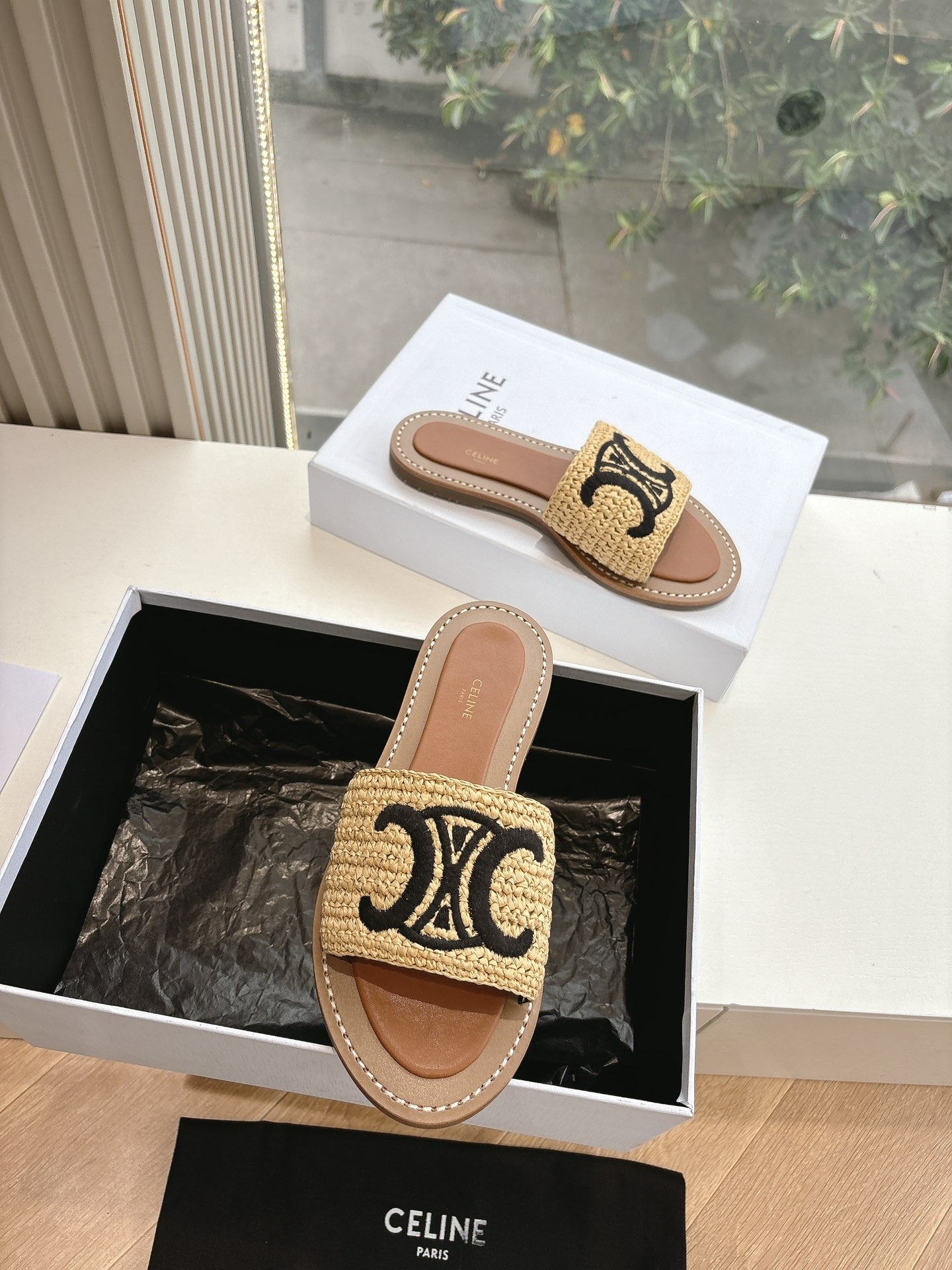 셀*느 2025 봄여름 신상 로고 로퍼