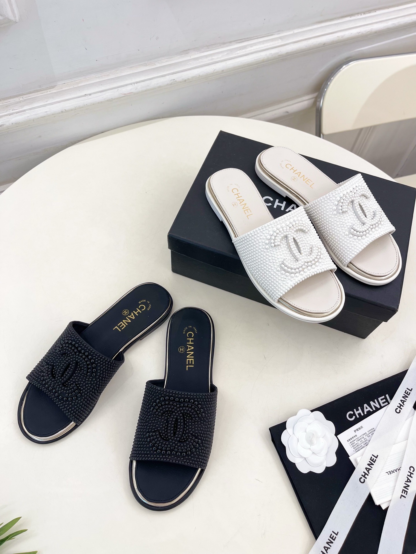 샤* 25? 춘하 신상 진주 더블 C 플랫 슬리퍼