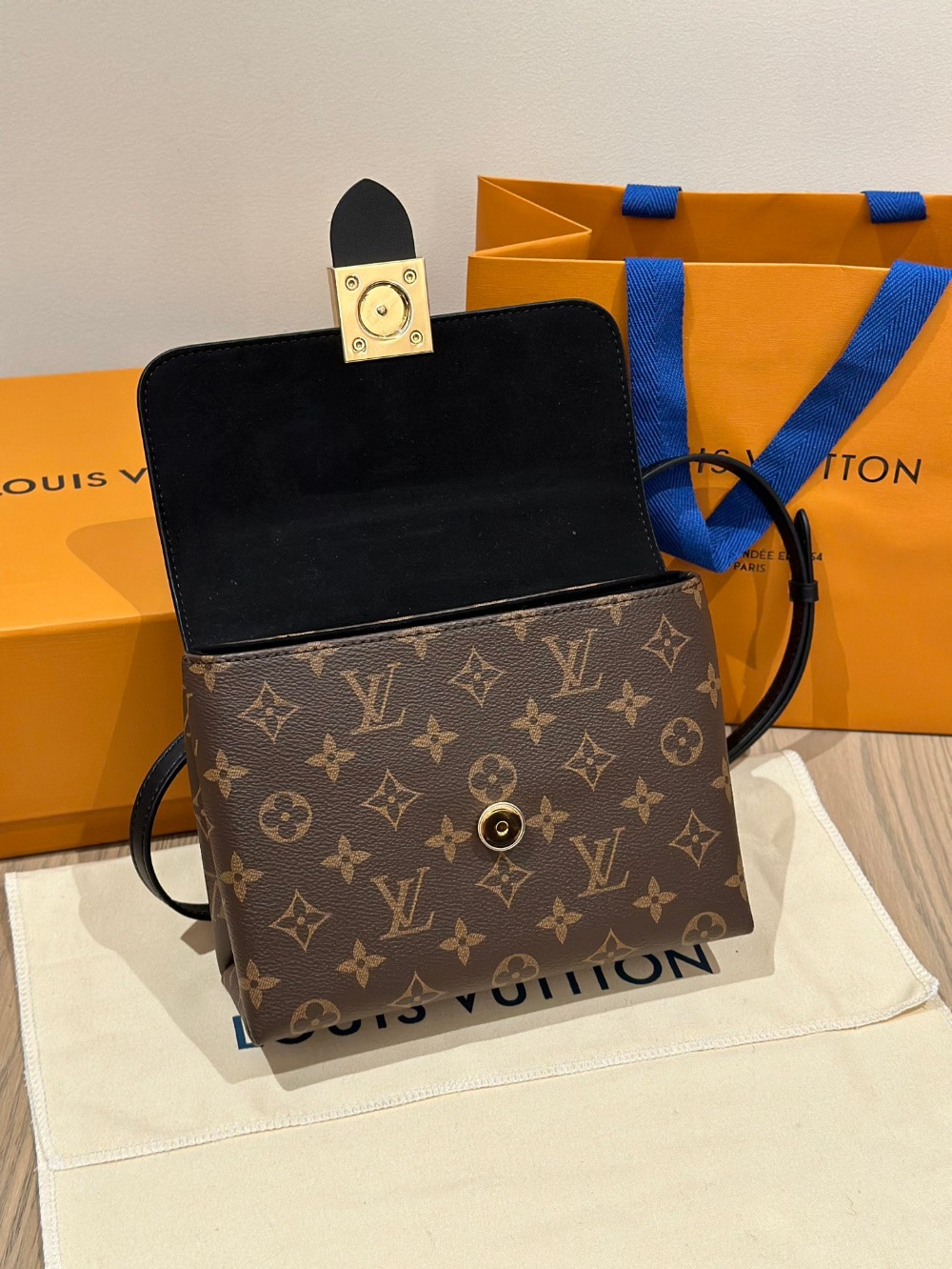 루이비* 록키 BB - M44141