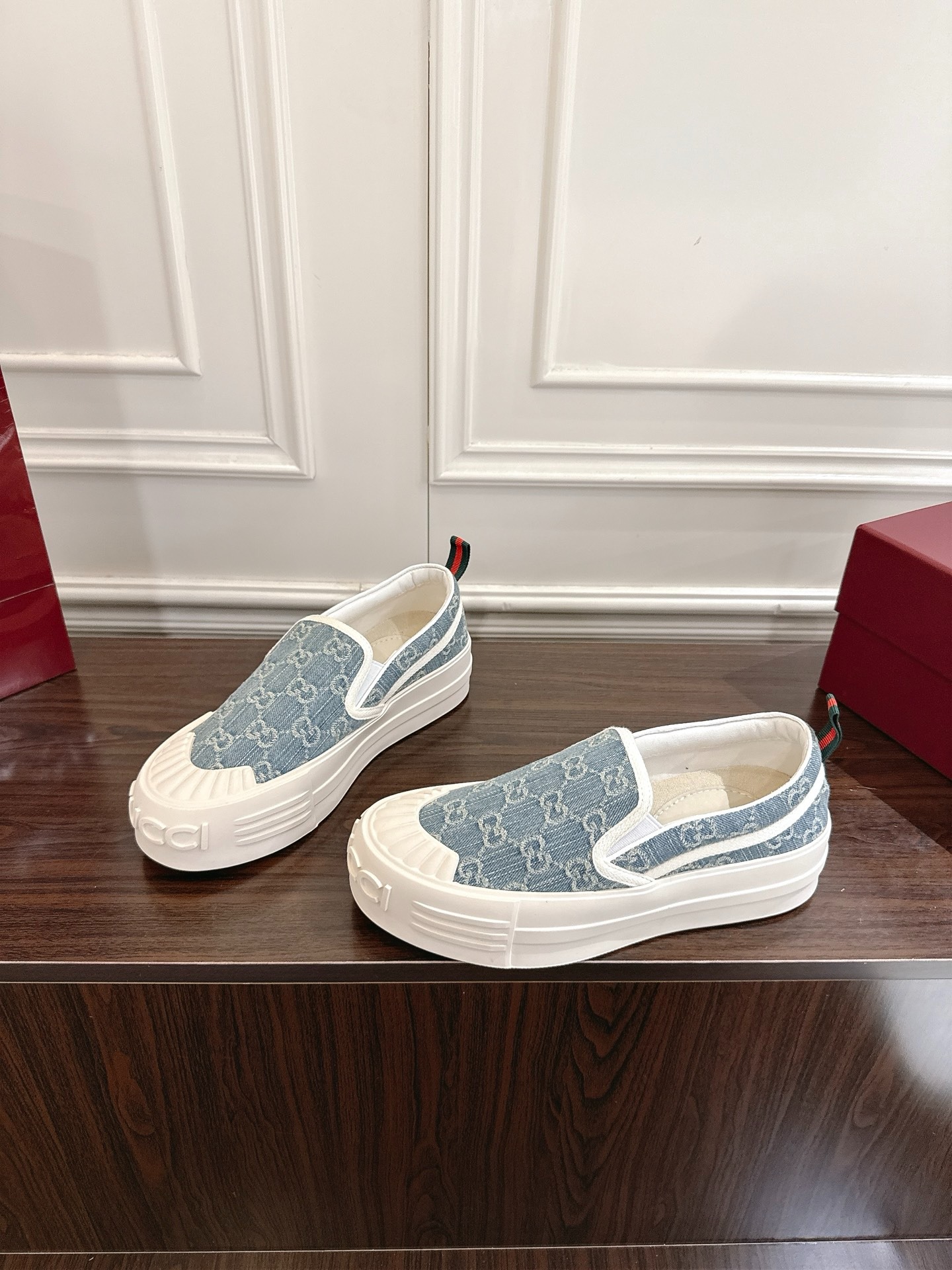 구* 신상 캔버스 슬립온