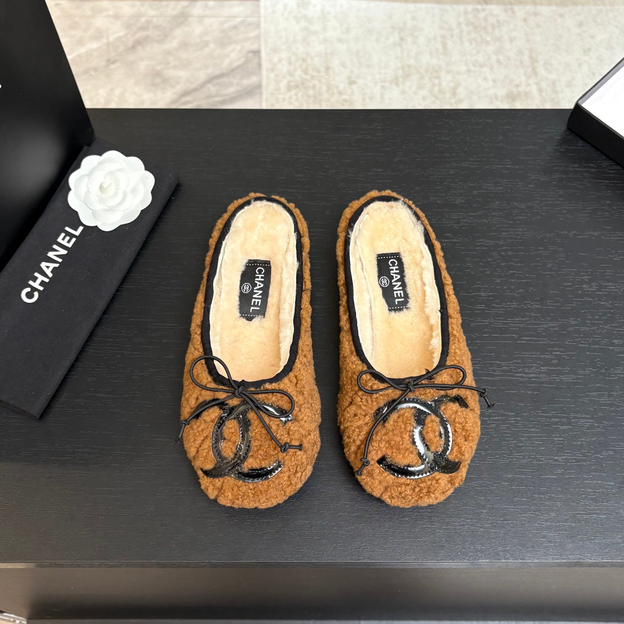 샤* 25K 신상 양털 세미슬리퍼