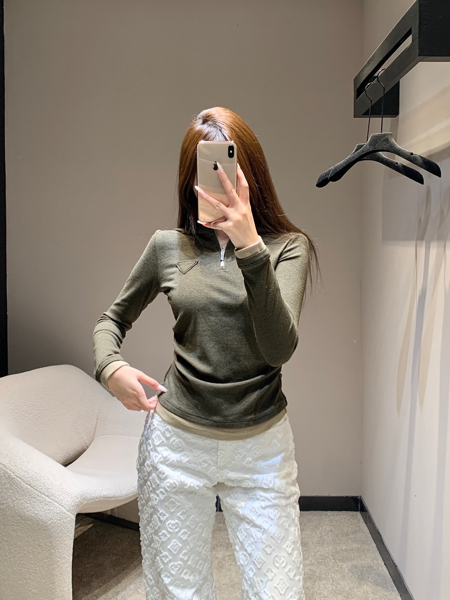 프*다 25Fw 신상 삼각 로고 후드 긴팔티