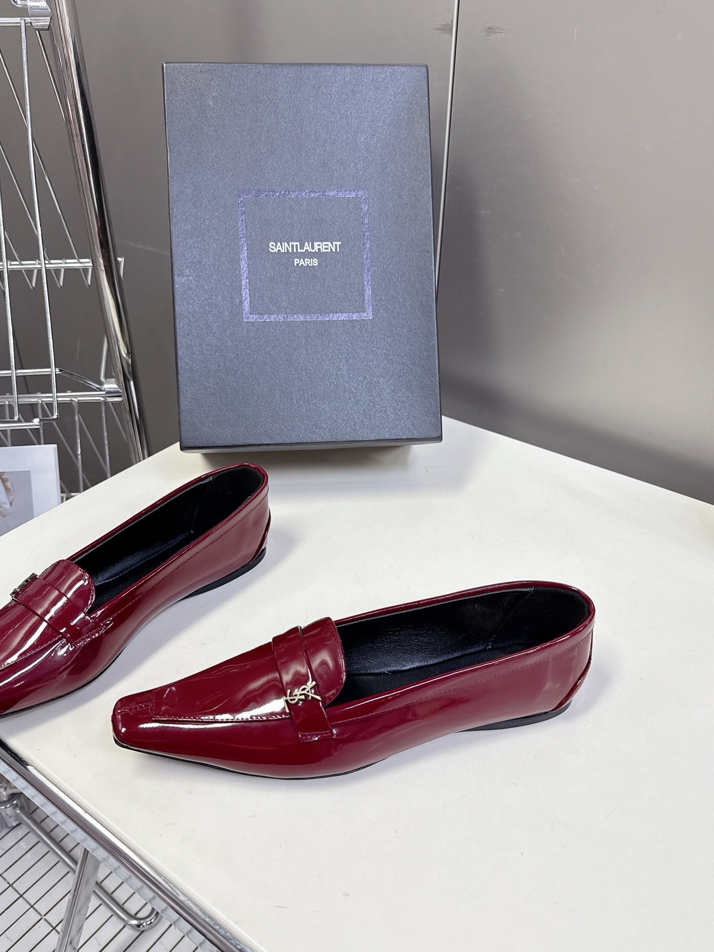 입*로랑 클래식한 슈즈 단화