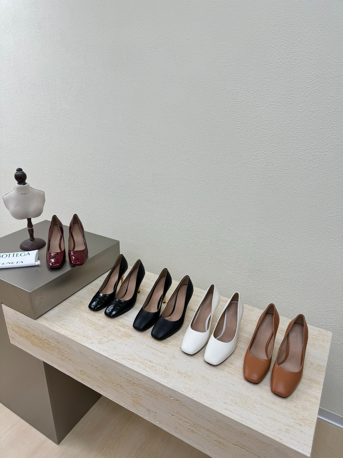 보*가베네타 Knot 라인 메탈굽 힐