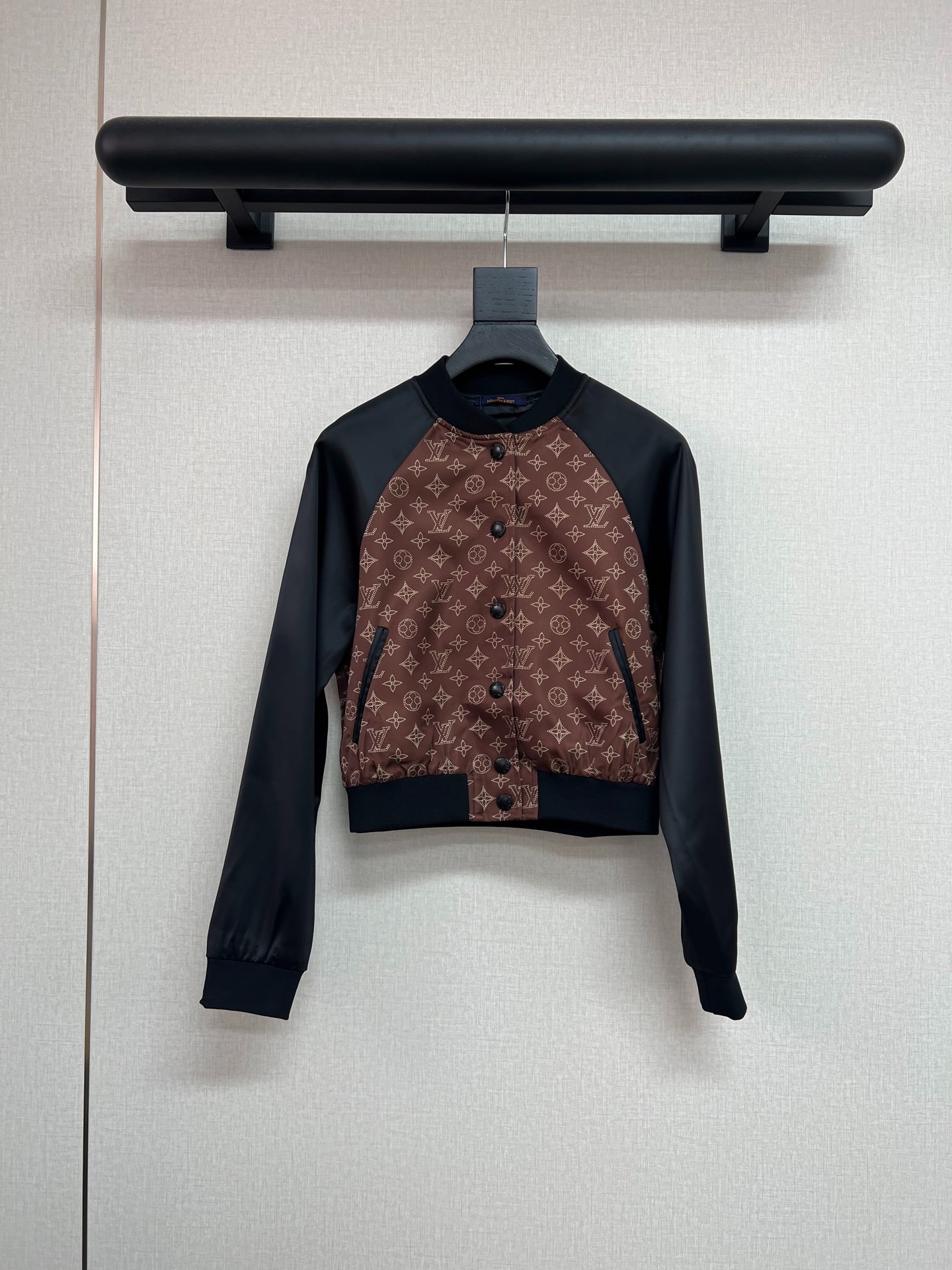 루*비통 신상 테일러드 코트