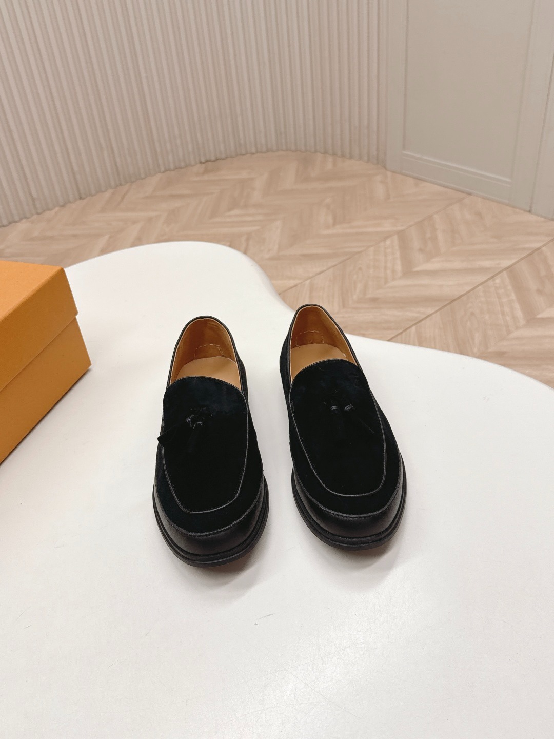 토* 신상 태슬 로퍼