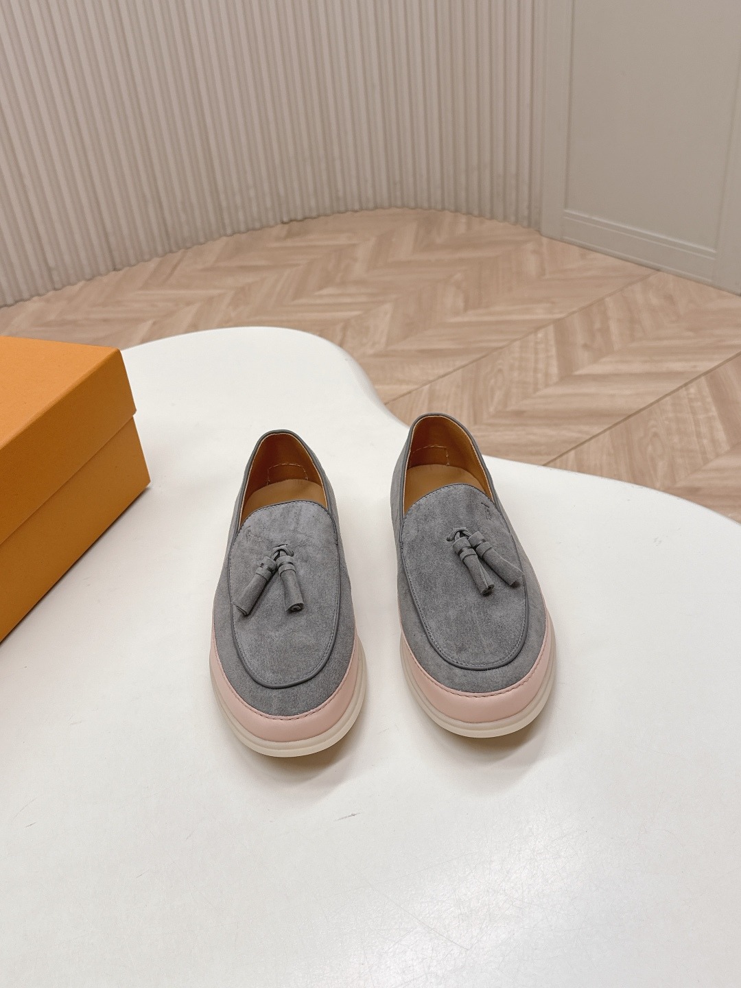 토* 신상 태슬 로퍼