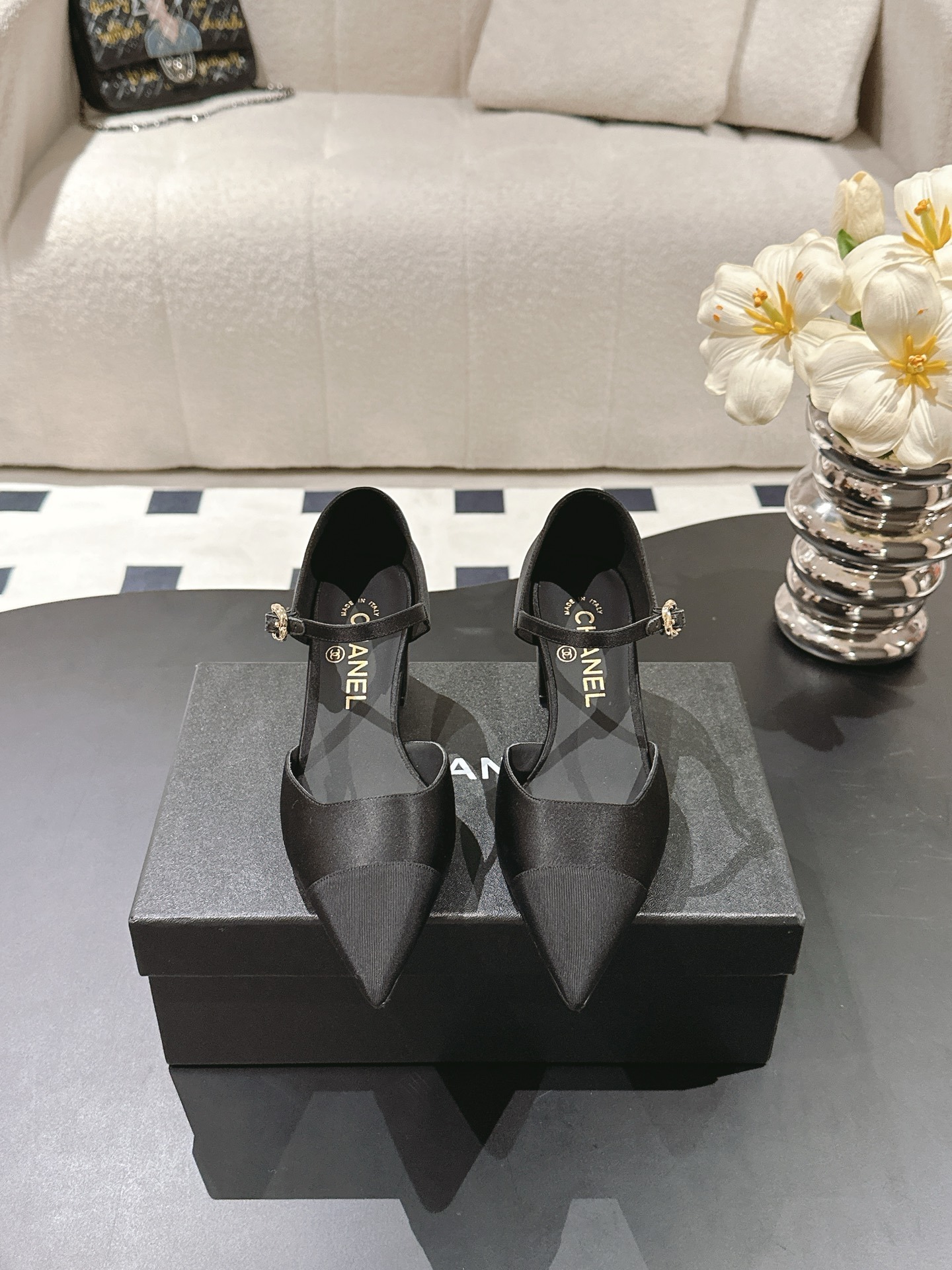 샤* 25 봄여름 컬렉션 스틸레토 메리제인 샌들