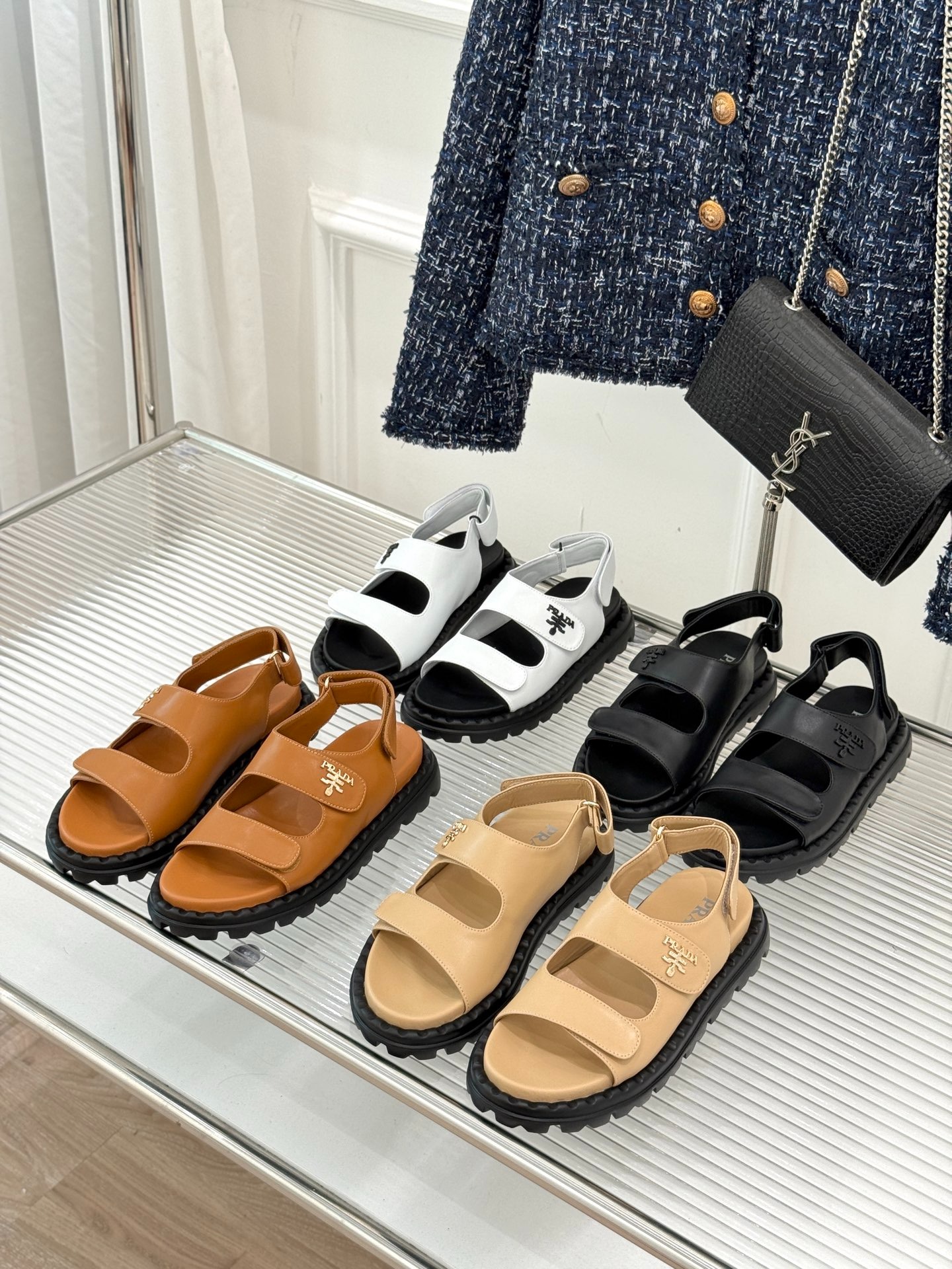 프*다 25 신상 빈티지 캐주얼 커플 비치 샌들