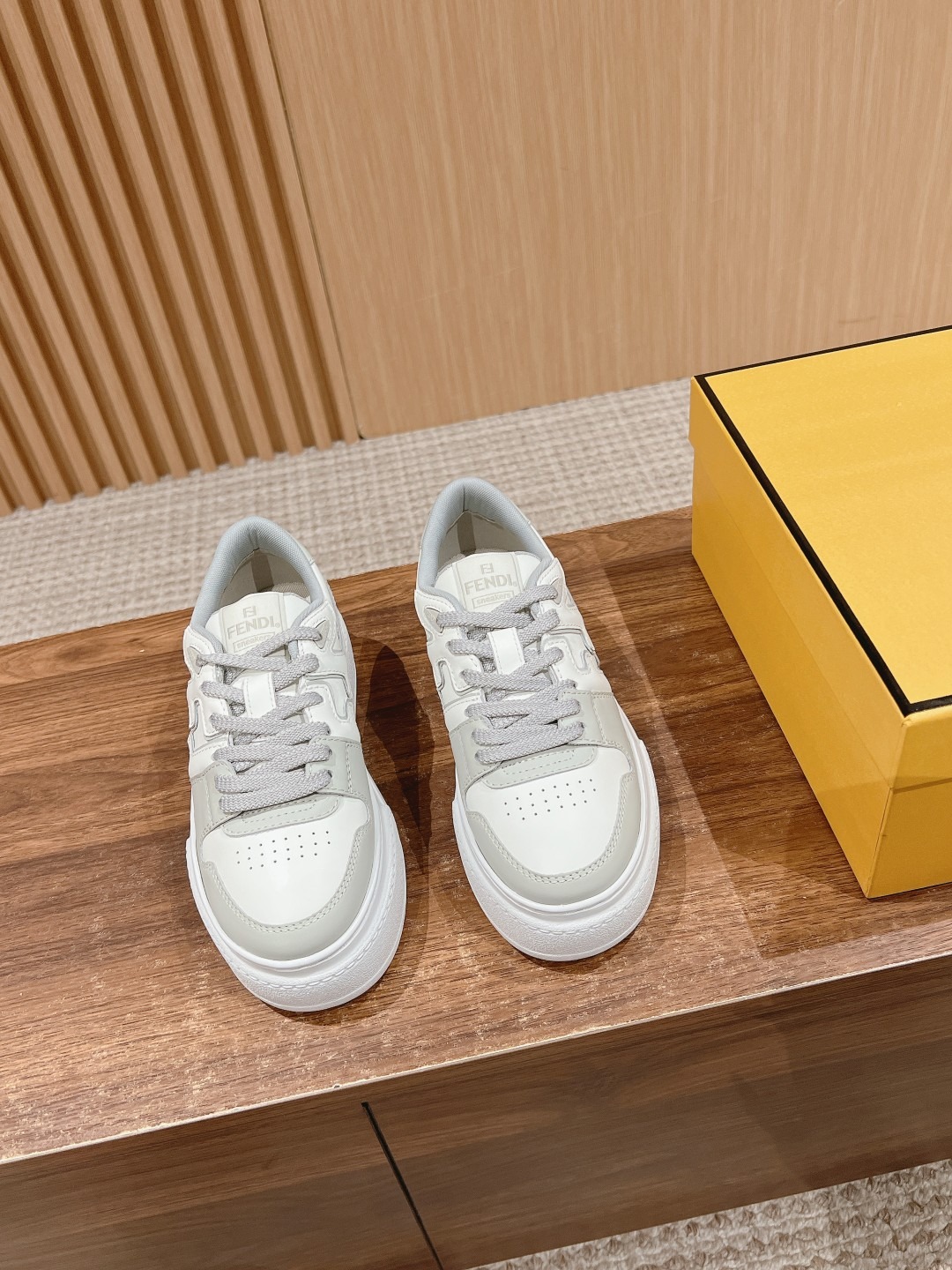 펜* 가죽 뉴 통굽 스니커즈