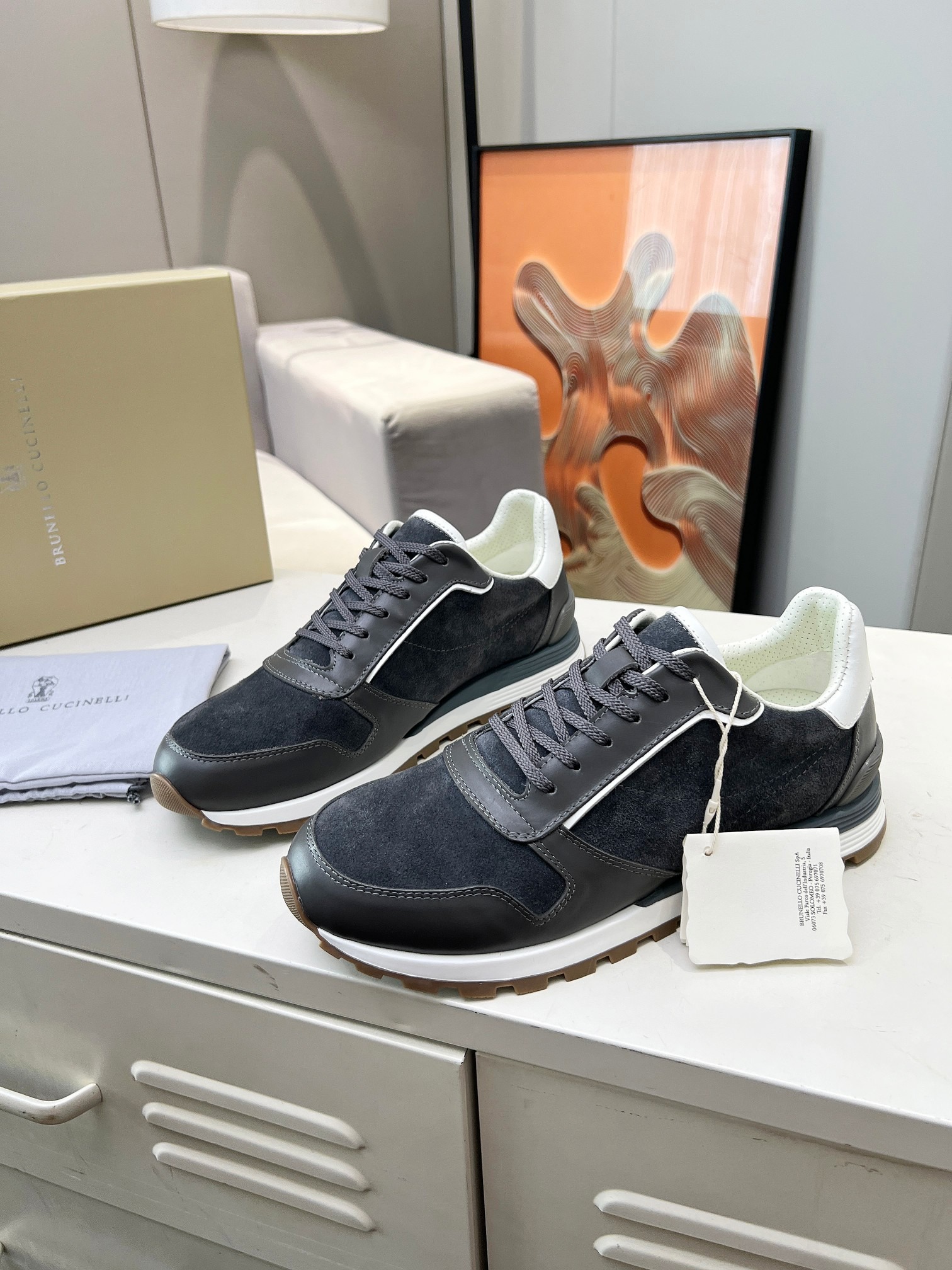 브*넬로 쿠치넬리 스웨이드&가죽 남성 스니커즈