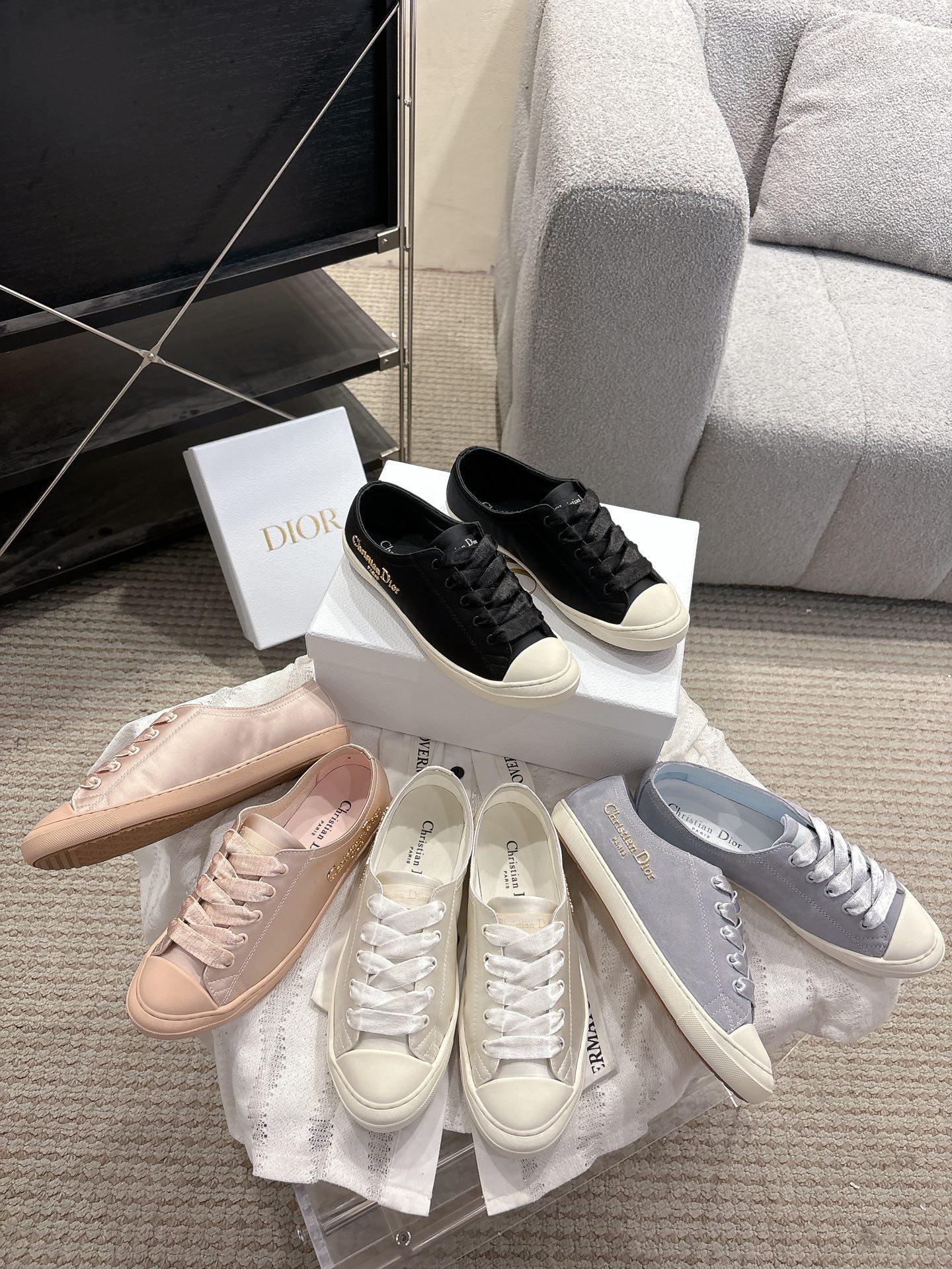 디* 25ss 신상 새틴화 스니커즈