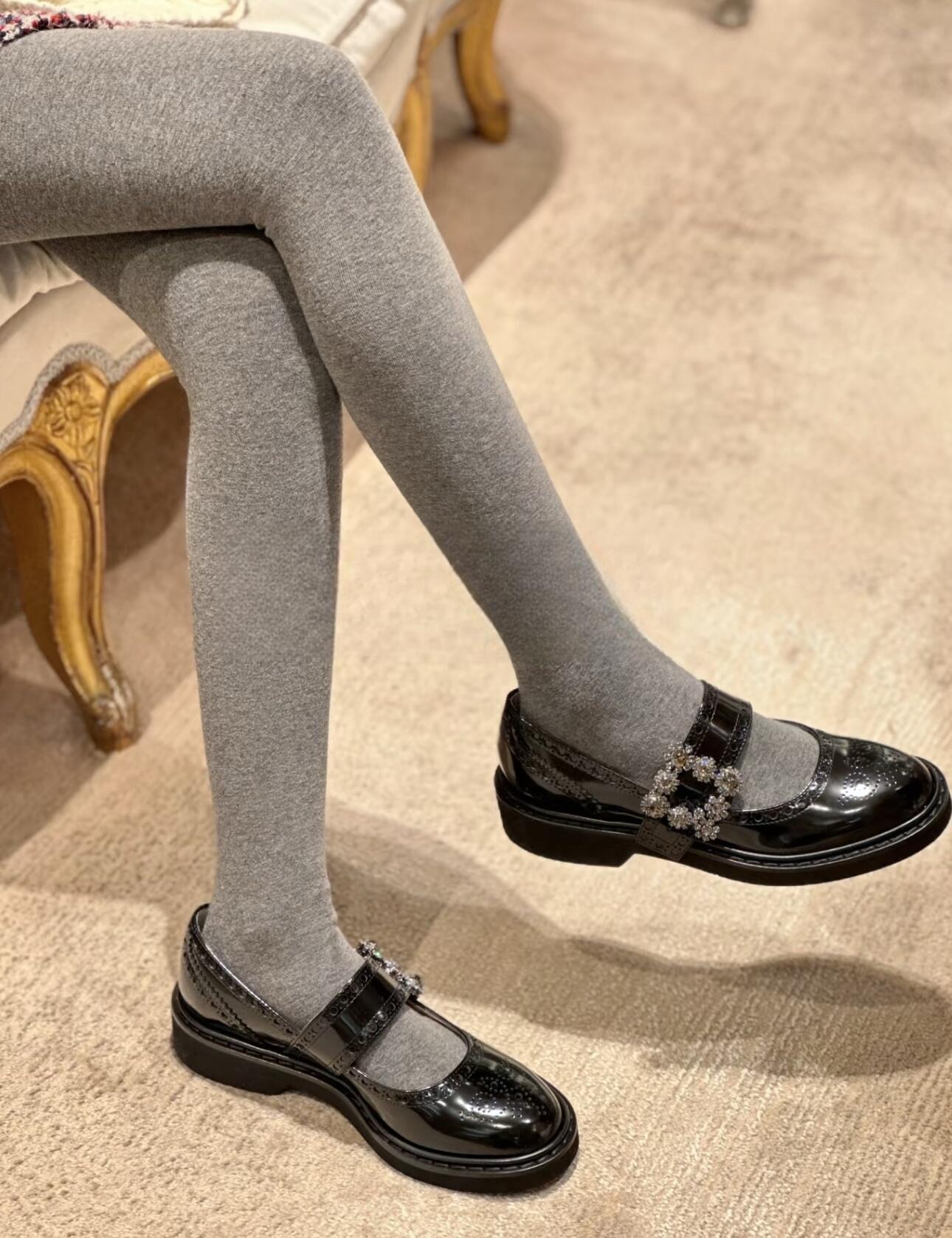 로*비비에 25년 신상 큐빅 메리제인 슈즈