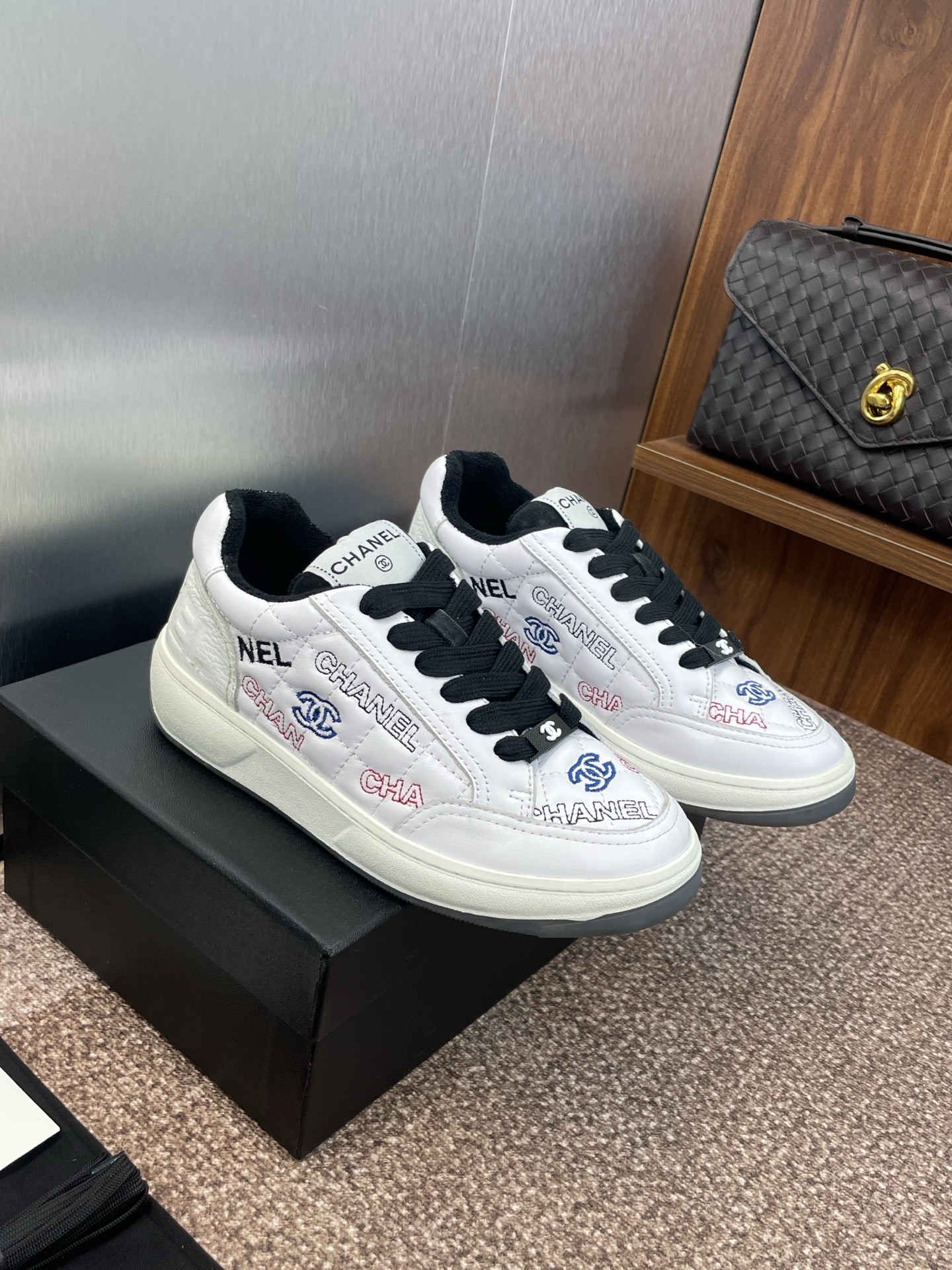 샤* 클래식 스트랩 캐주얼 여성화