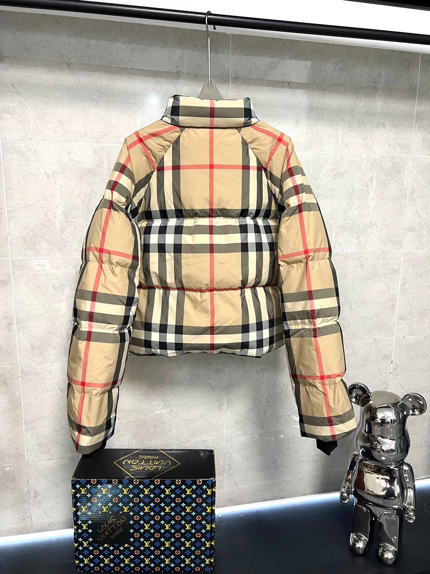 버*리 체크 여성 숏패딩