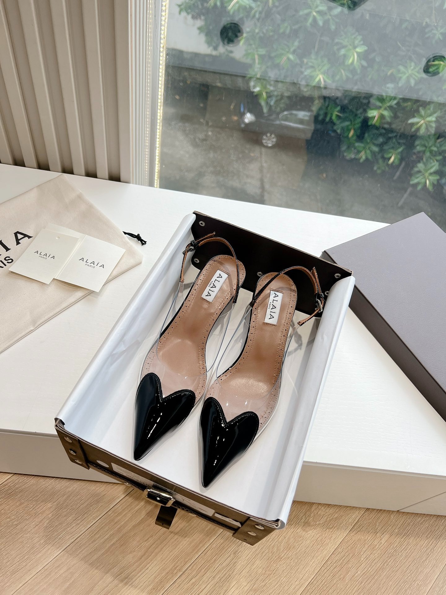 알*이아 슬링백 하트 뮬러 힐