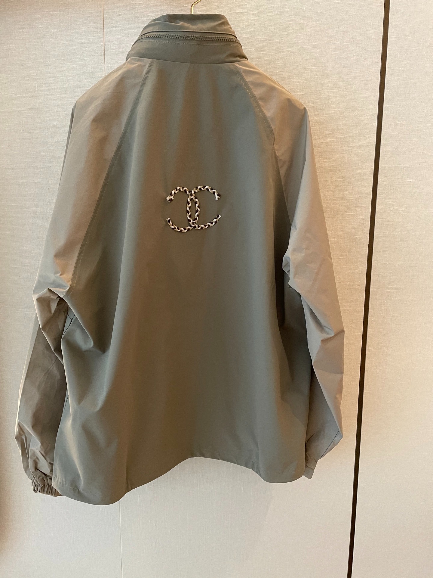 샤* 체인 반집업 바람막이