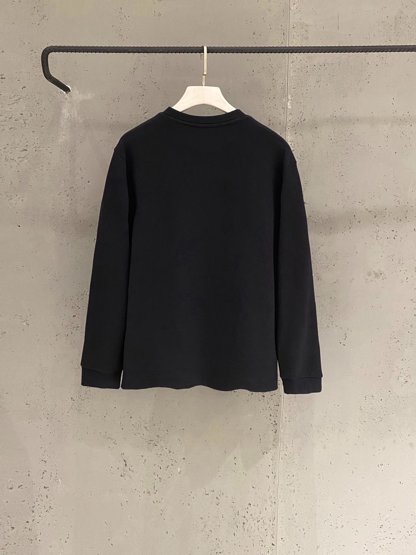 프*다 Milano 와펜로고 맨투맨 긴팔 티셔츠