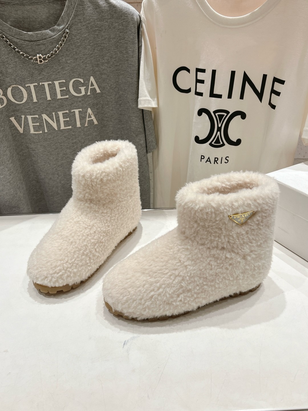 프*다 25ss 신상 스노우부츠 앵클 털부츠