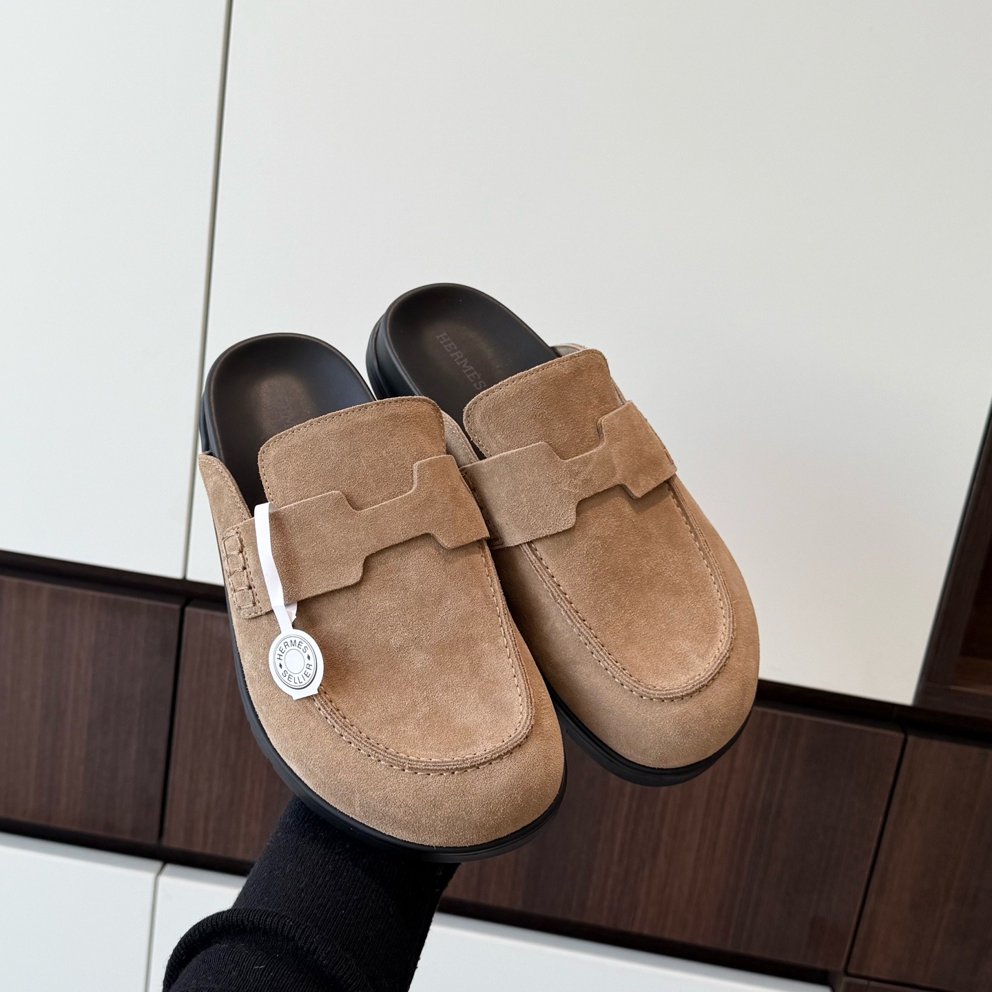 에*메스 고보켄 백슬리퍼 스웨이드