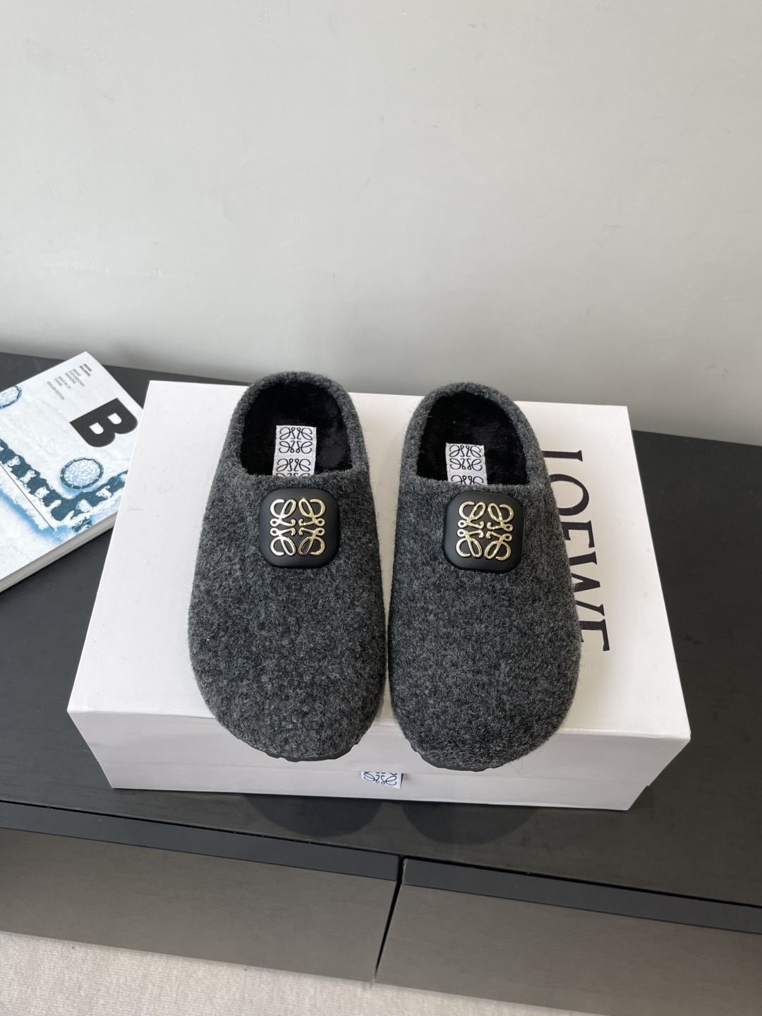 로*베 25ss 신상 발칸 세미슬리퍼