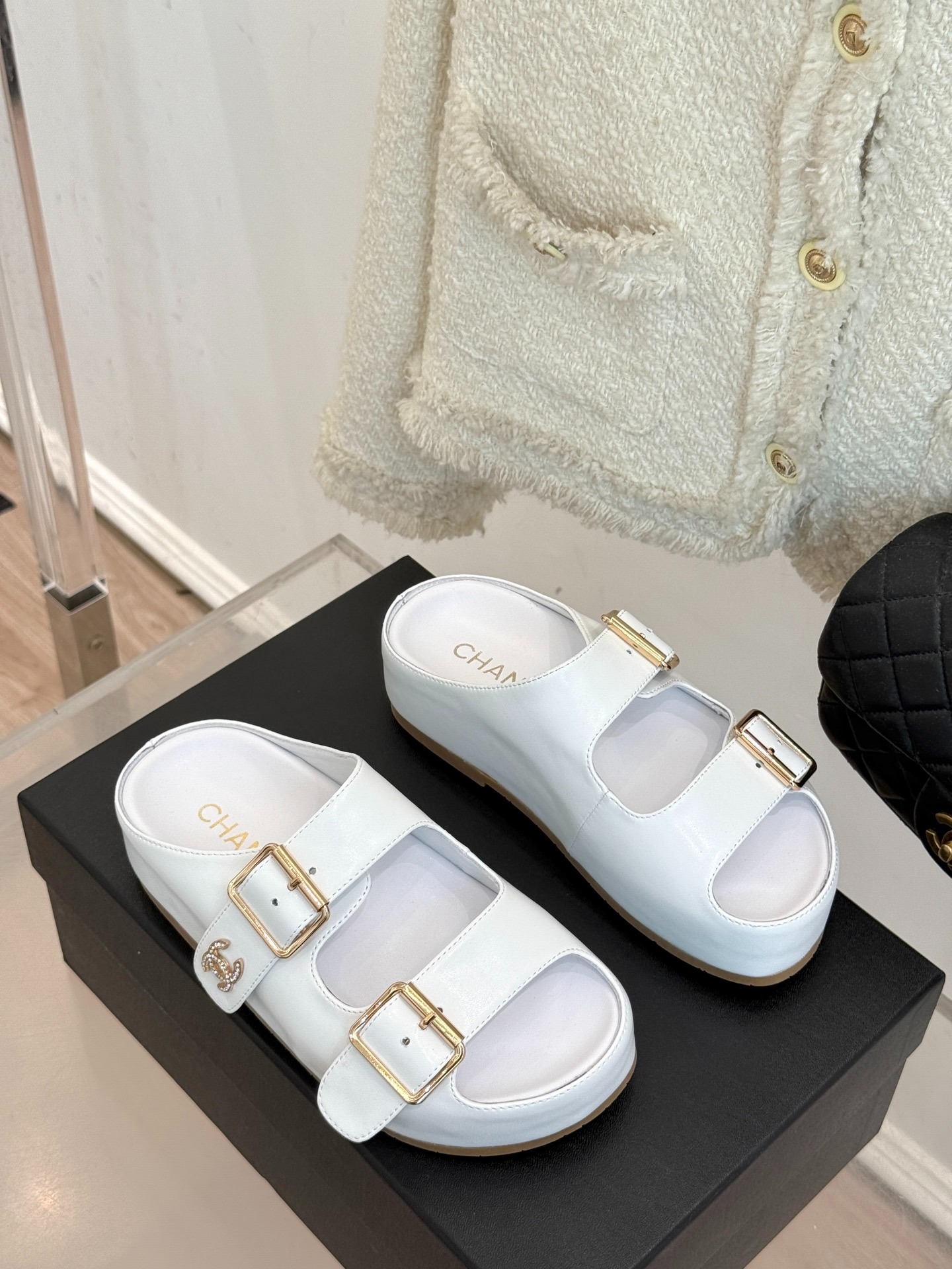 샤* 25C 봄여름 신상 퀼팅 플랫폼 슬리퍼