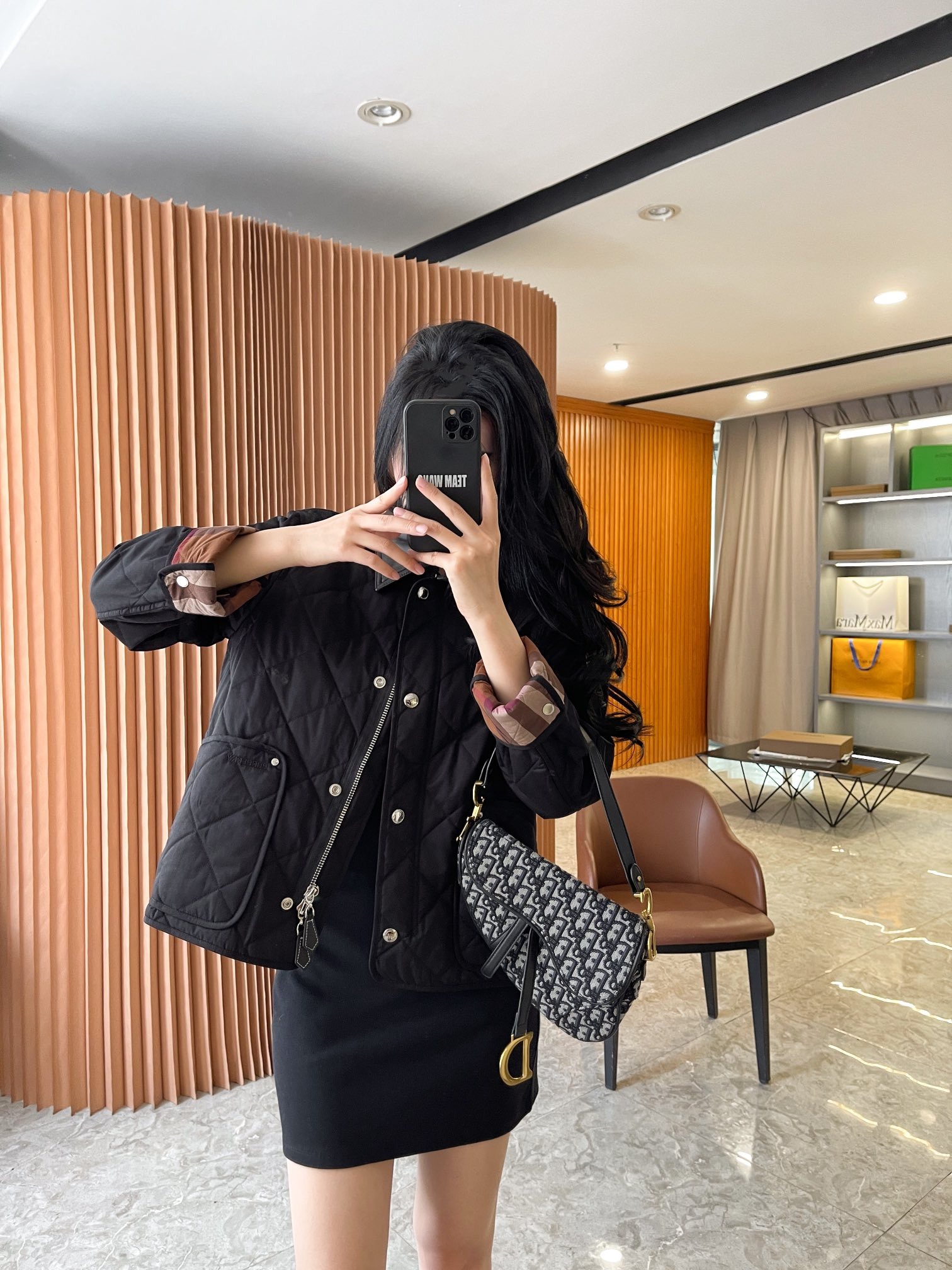 버*리 가죽 카라 패딩 점퍼