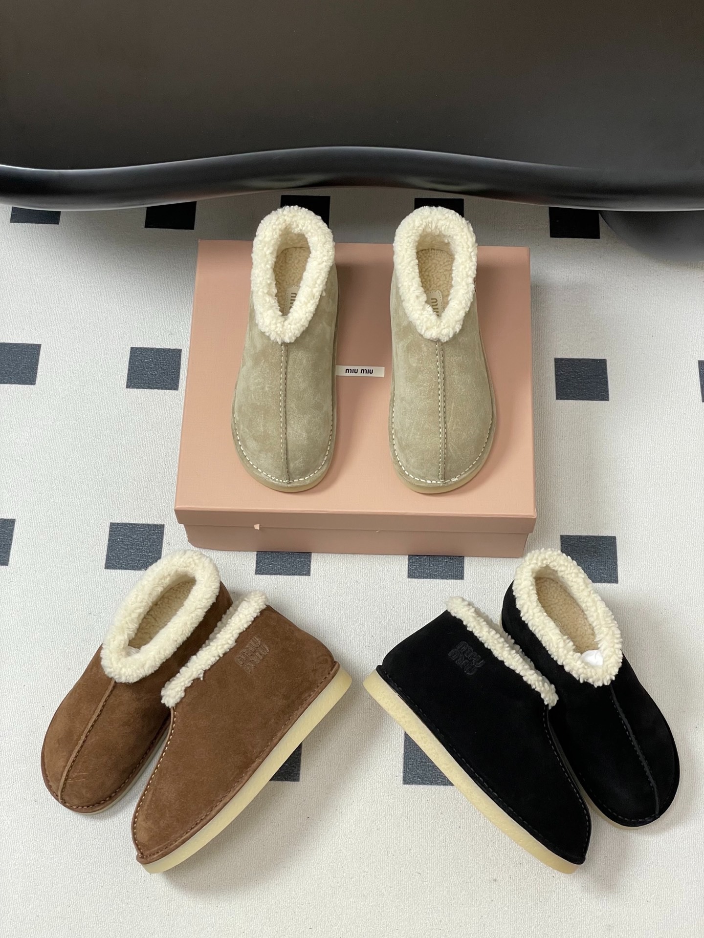 미*미* 신상 스웨이드 통굽 앵클부츠