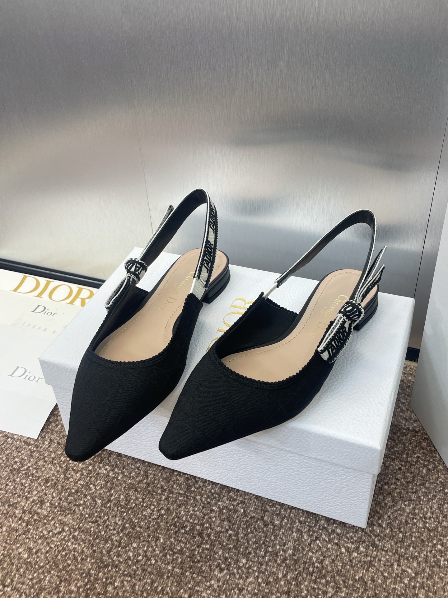 디* 스트랩 백 샌들