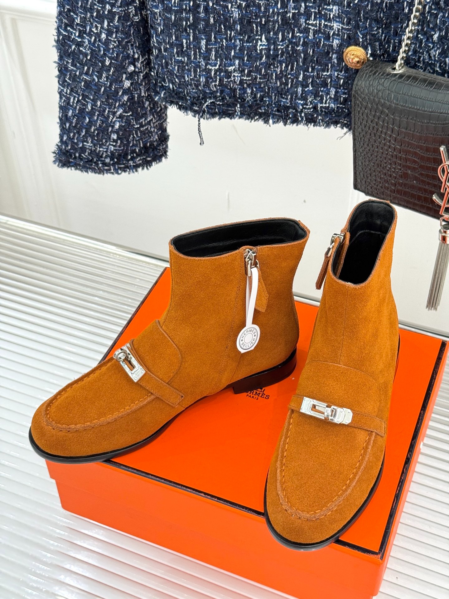 에*메스 25WF 신상 켈리 버클 플랫