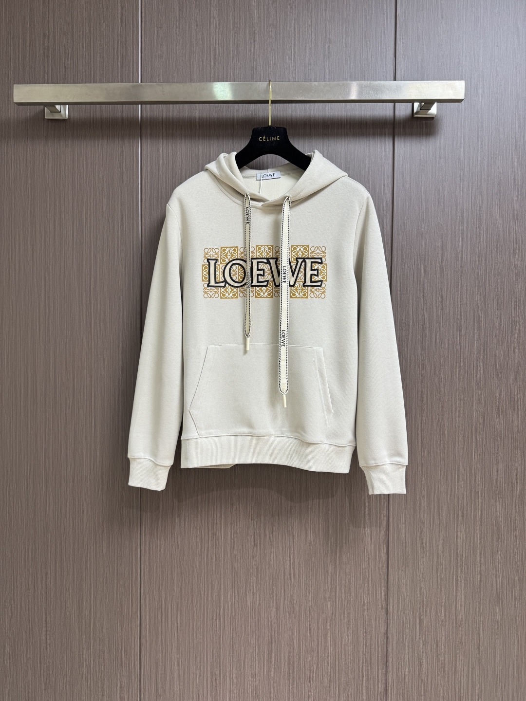 로*베 프린트 후드티