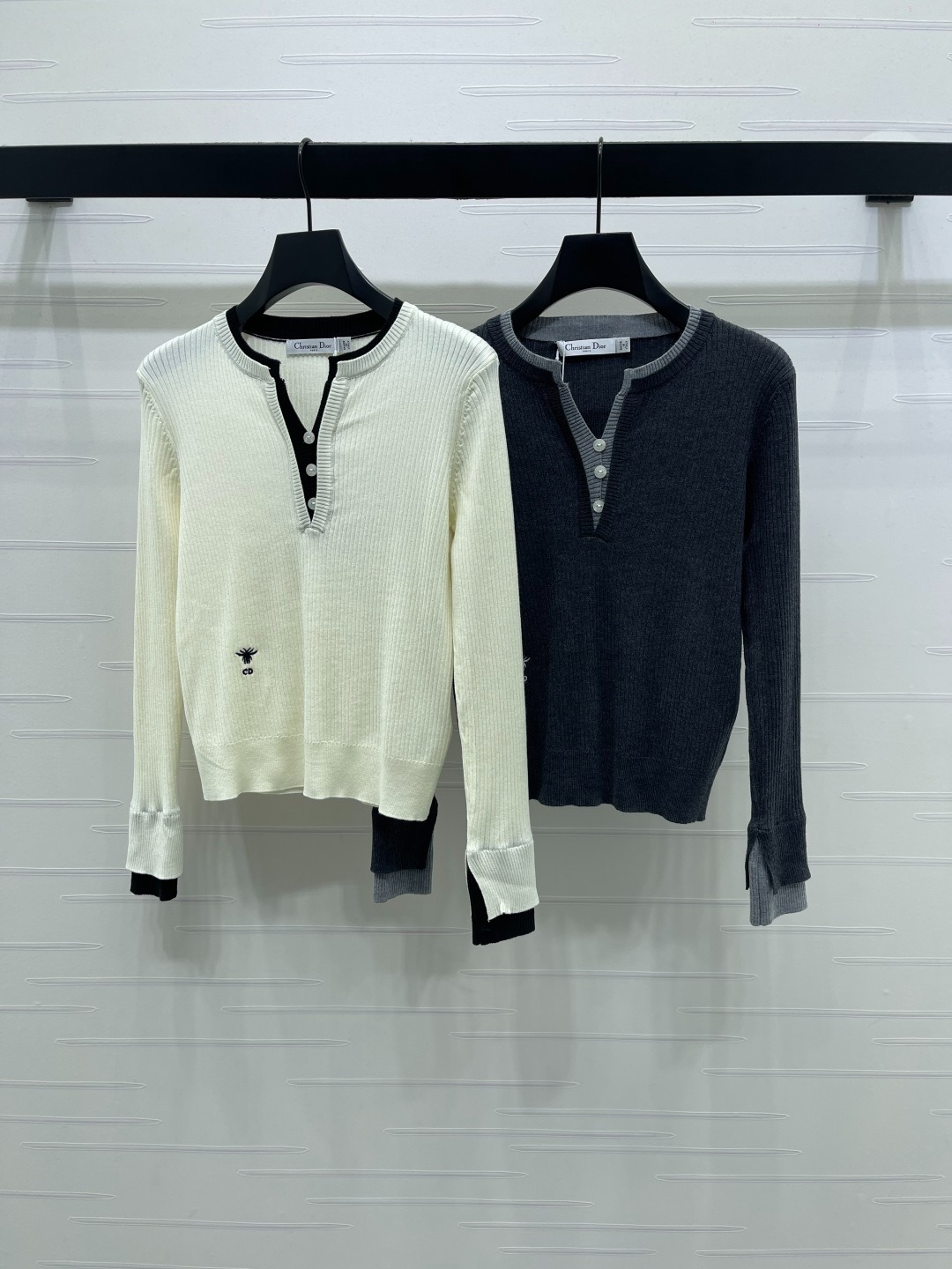 디* 25 신상 브이넥 니트 긴팔