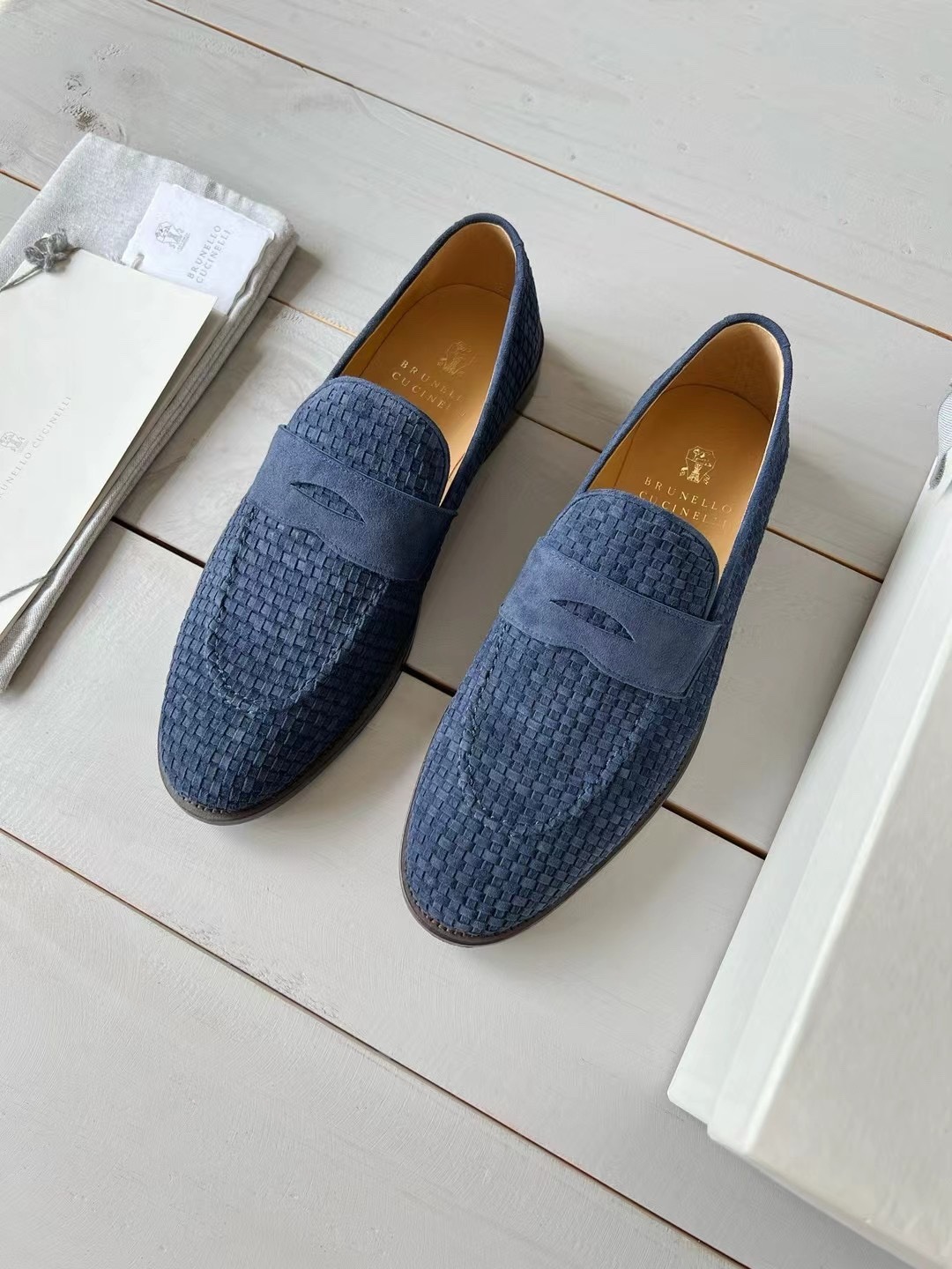 브*넬로 남성 블루 스웨이드 우븐 페니 로퍼