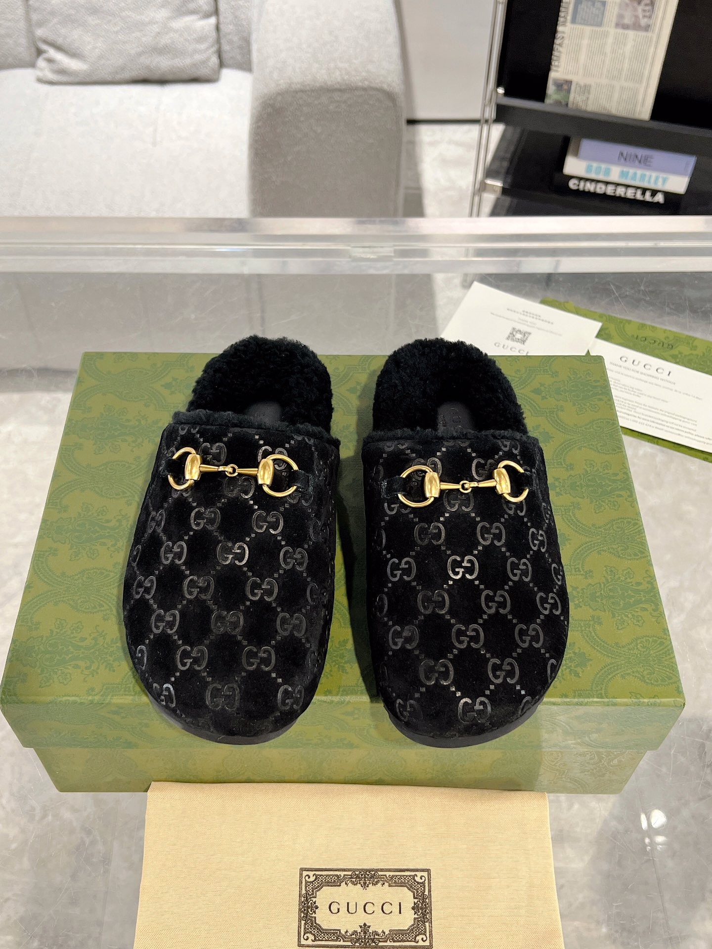 구* 여성 홀스빗뮬 슬리퍼