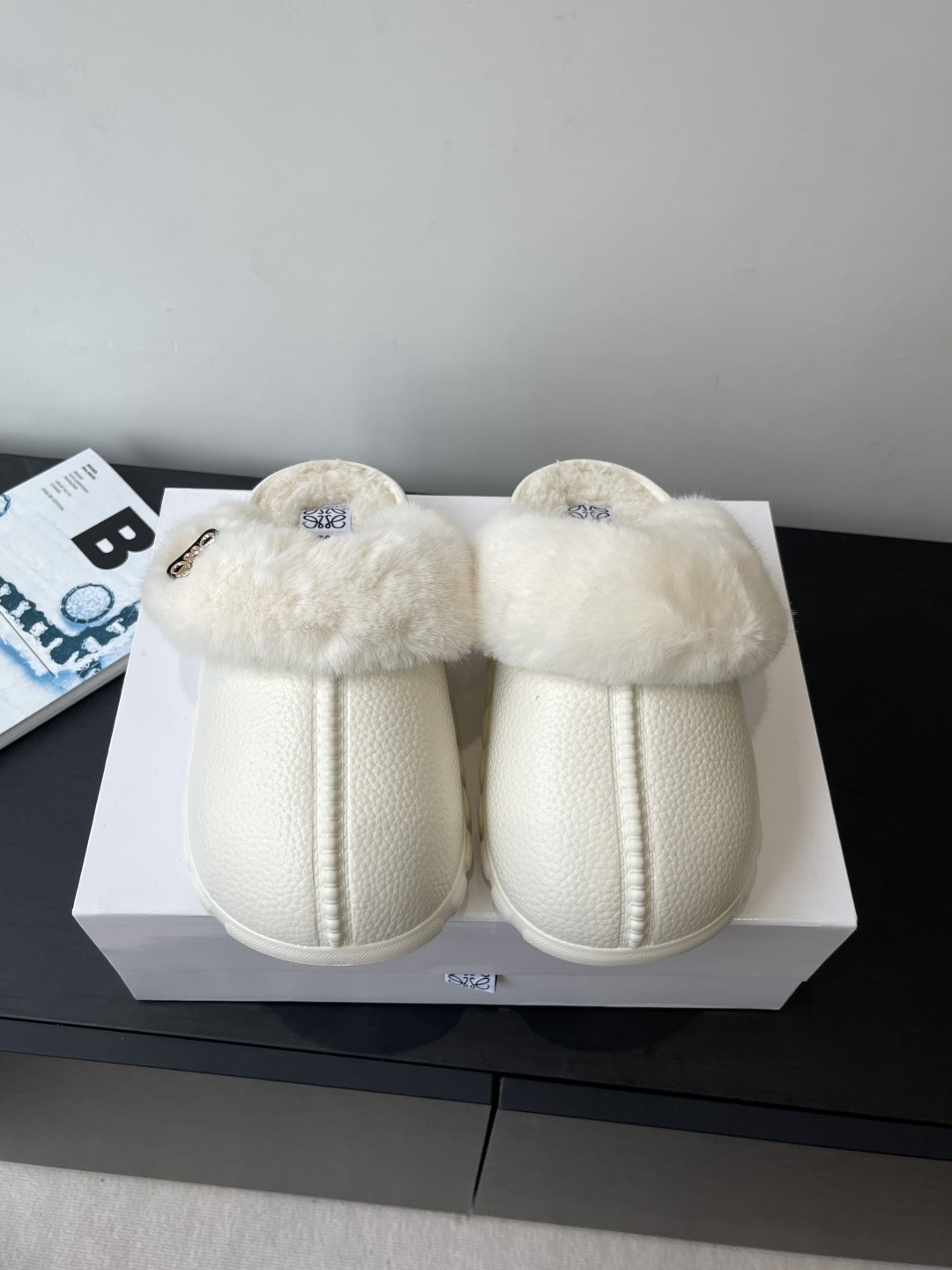 로*베 25ss 신상 버켄 세미 슬리퍼