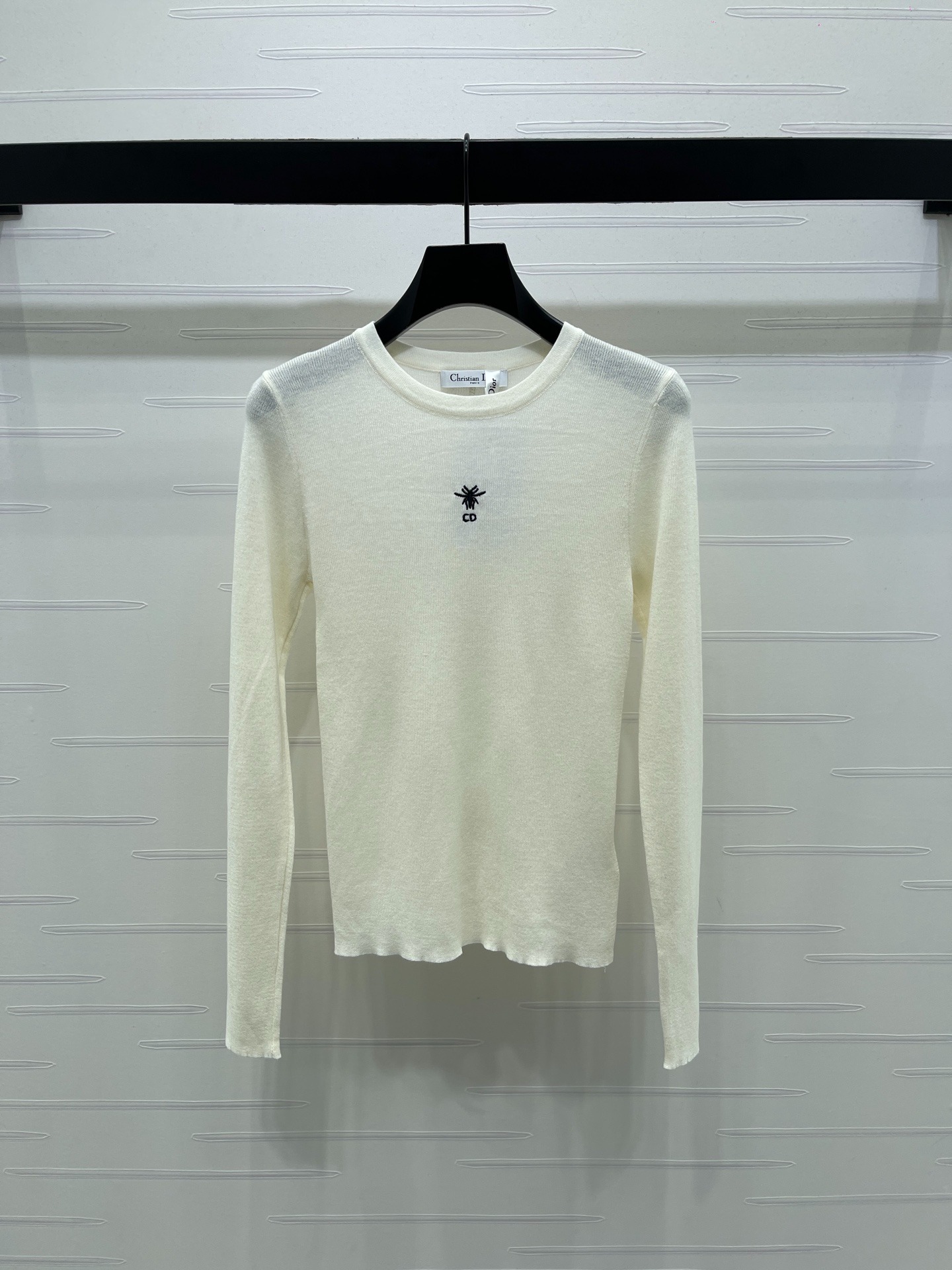 디* 25년 신상 자수 니트 긴팔