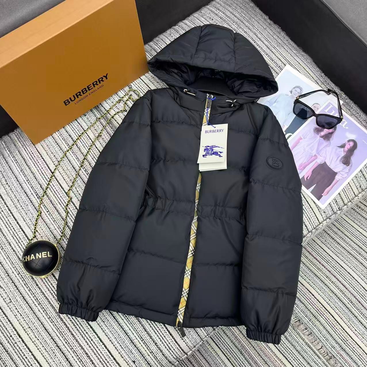 버*리 25 신상 후드 패딩