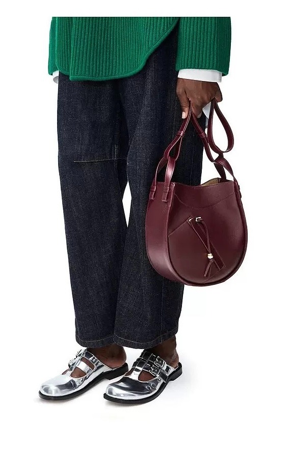 로에베 25ss 클래식 카프스킨 해먹백