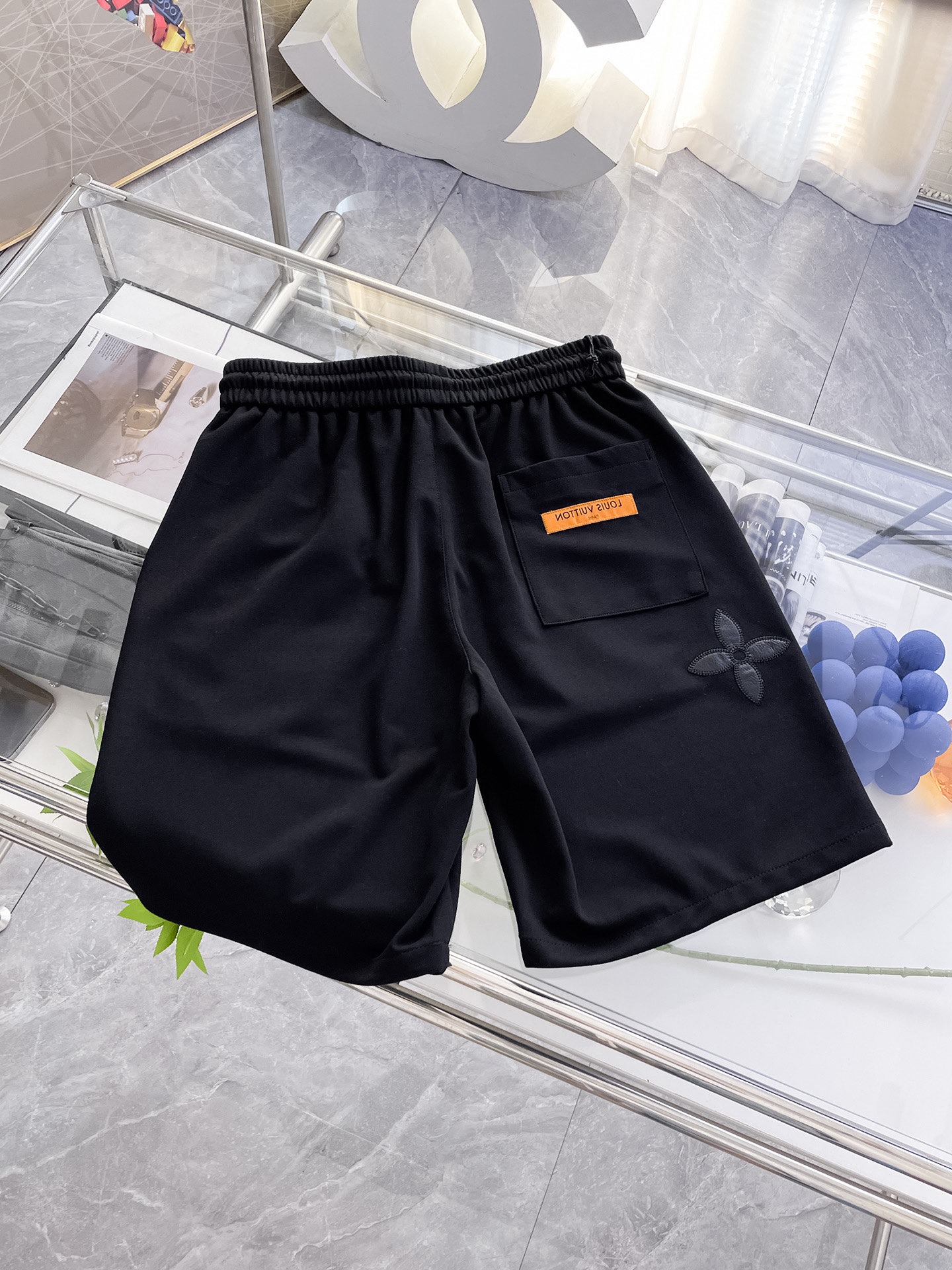 루*비통 25년 여름 신상 남성 캐주얼 반바지