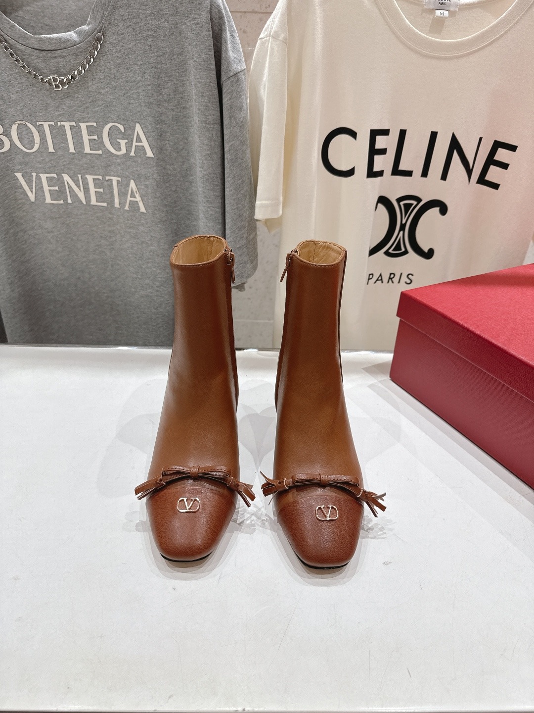 발*티노 25ss 신상 앵클부츠