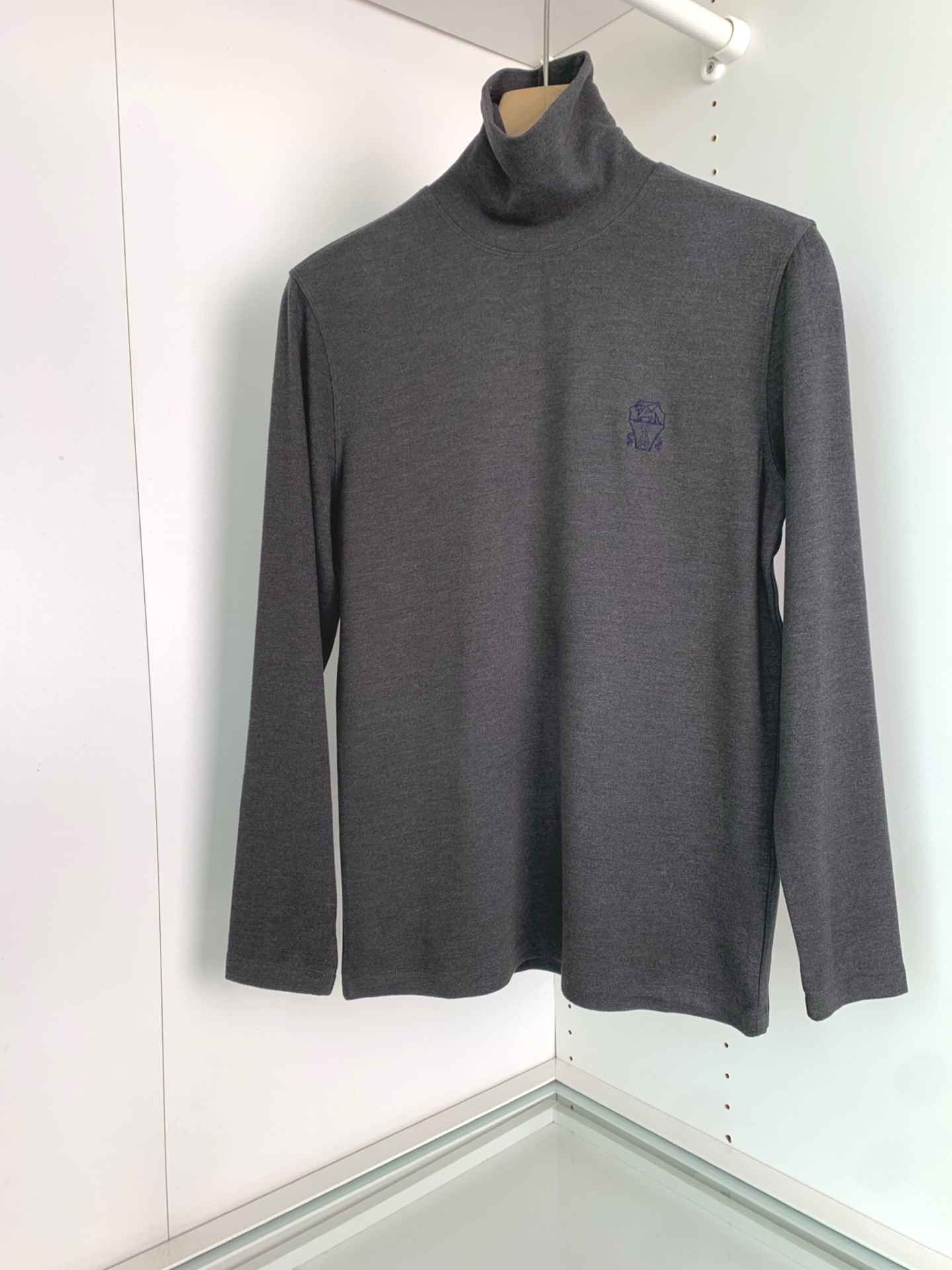 브루넬로 쿠치넬리 앙고라 폴라티